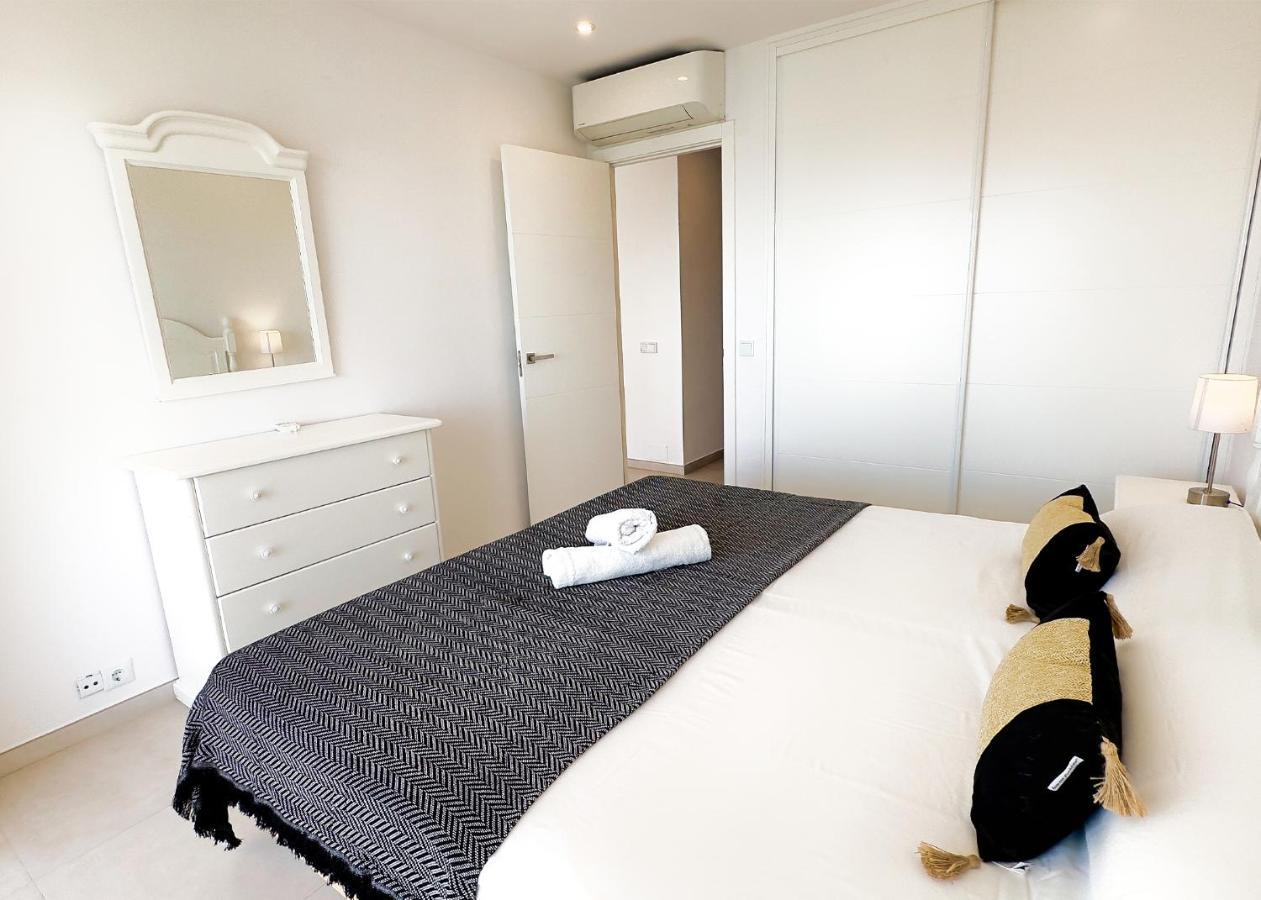 Diana 905. Superb South-facing One-bedroom With Amazing Sea Views. Apartment