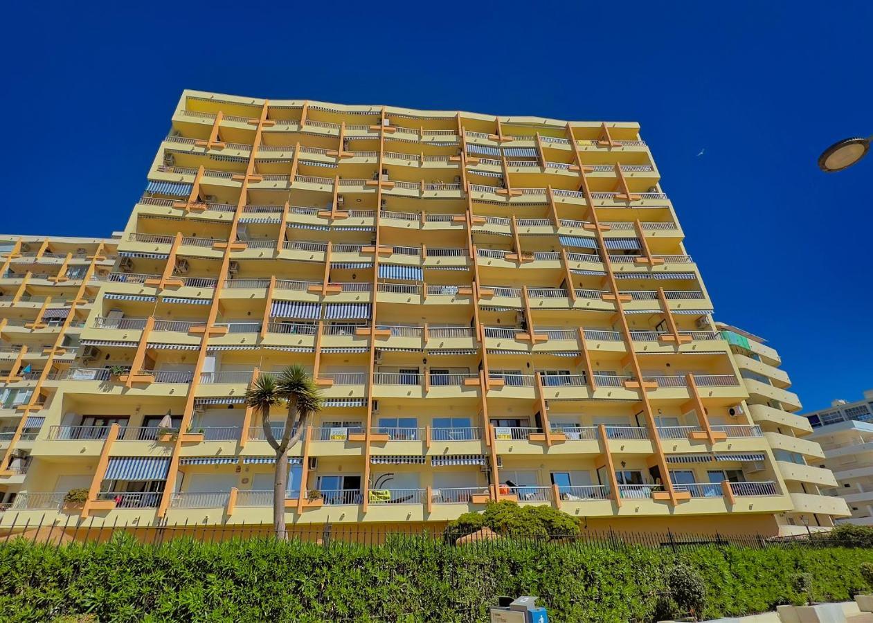 Apartment Diana 905. Superb South-facing One-bedroom With Amazing Sea Views. *