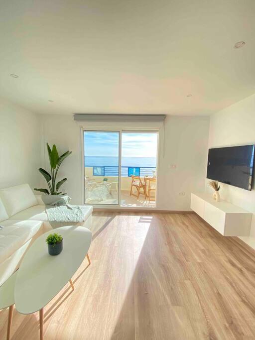 Apartamento Front View By Sol Maestranza *