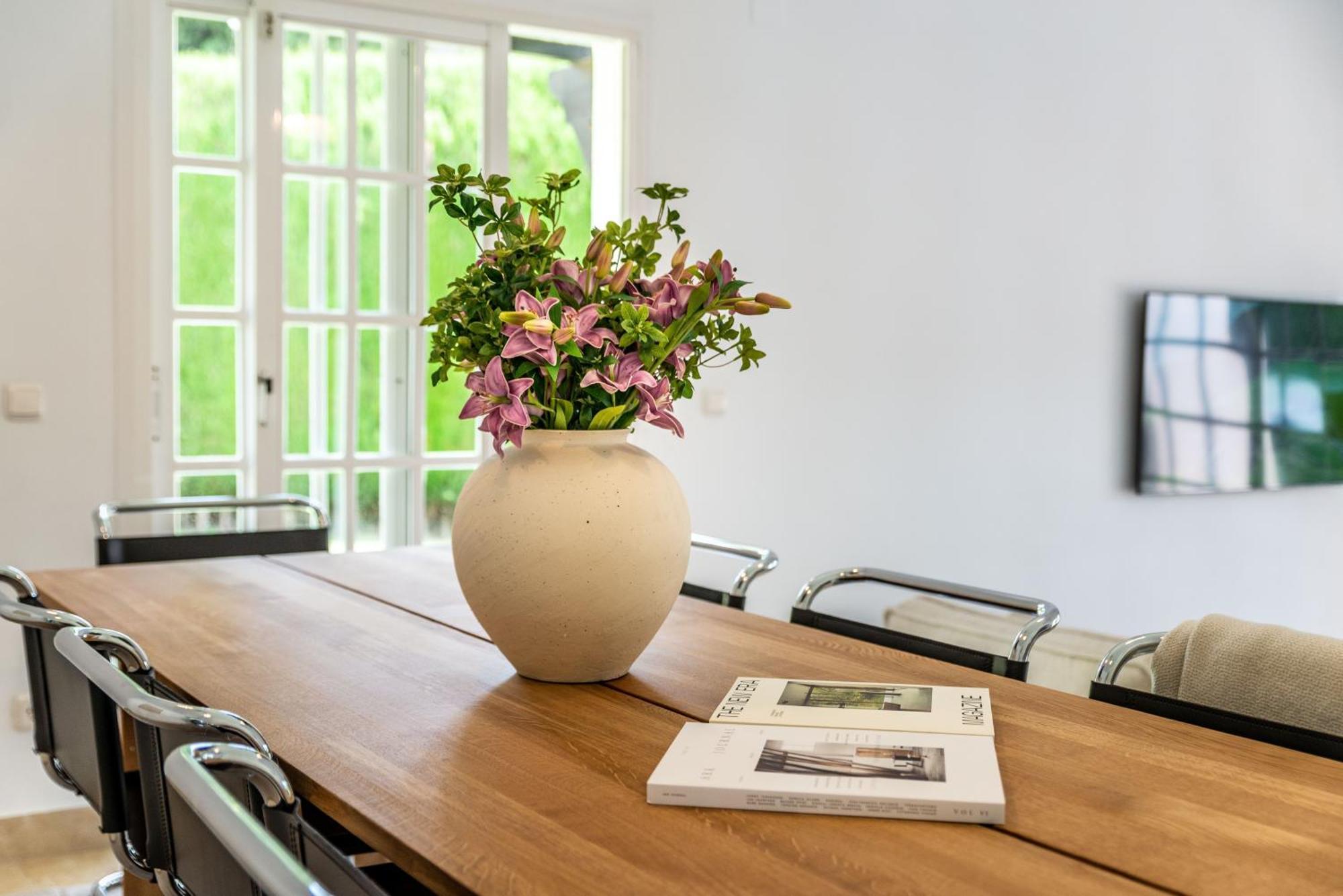 4 Bedroom In Location - Heating Pool