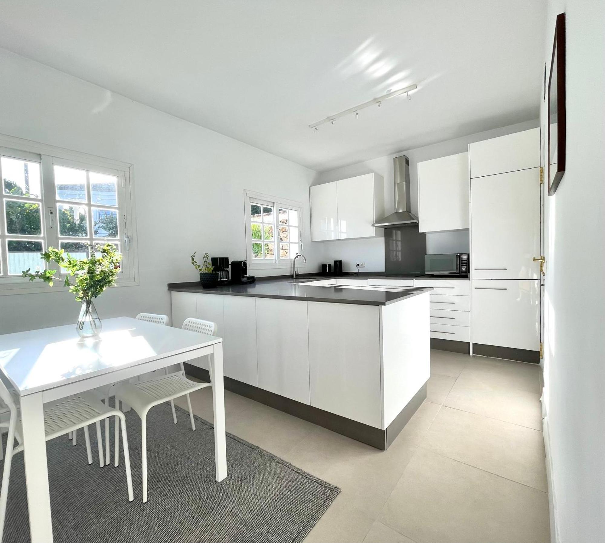 Villa 4 Bedroom In Location - Heating Pool *