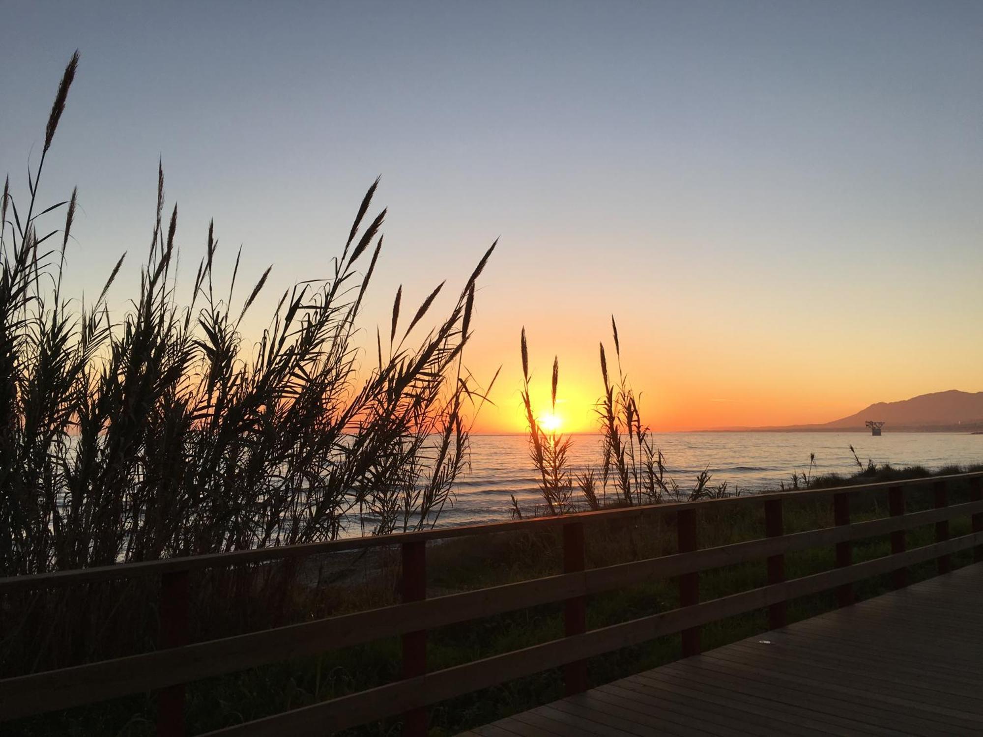 Bahia De Beachfront 2 Bedroom Marbella