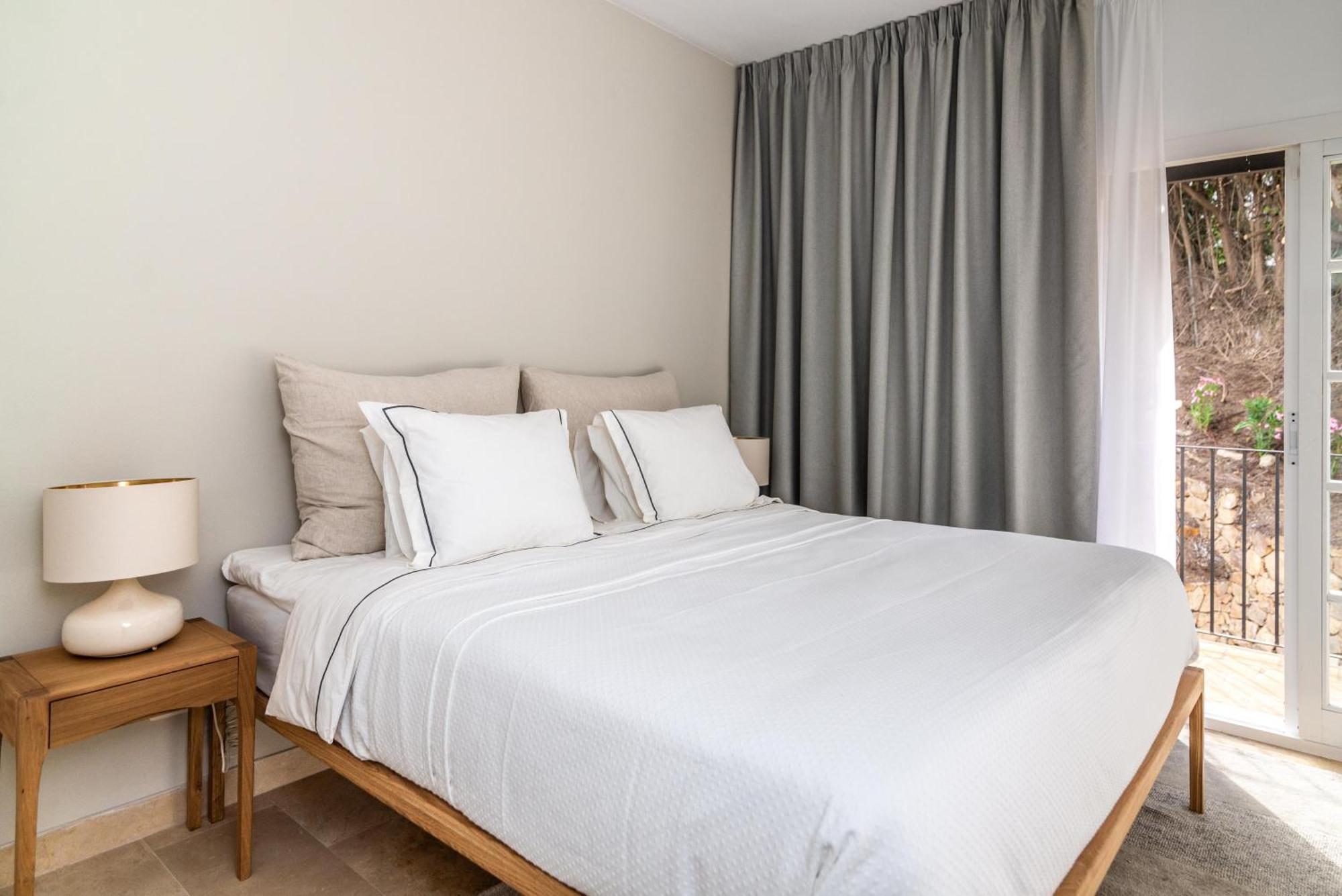 4 Bedroom In Location - Heating Pool