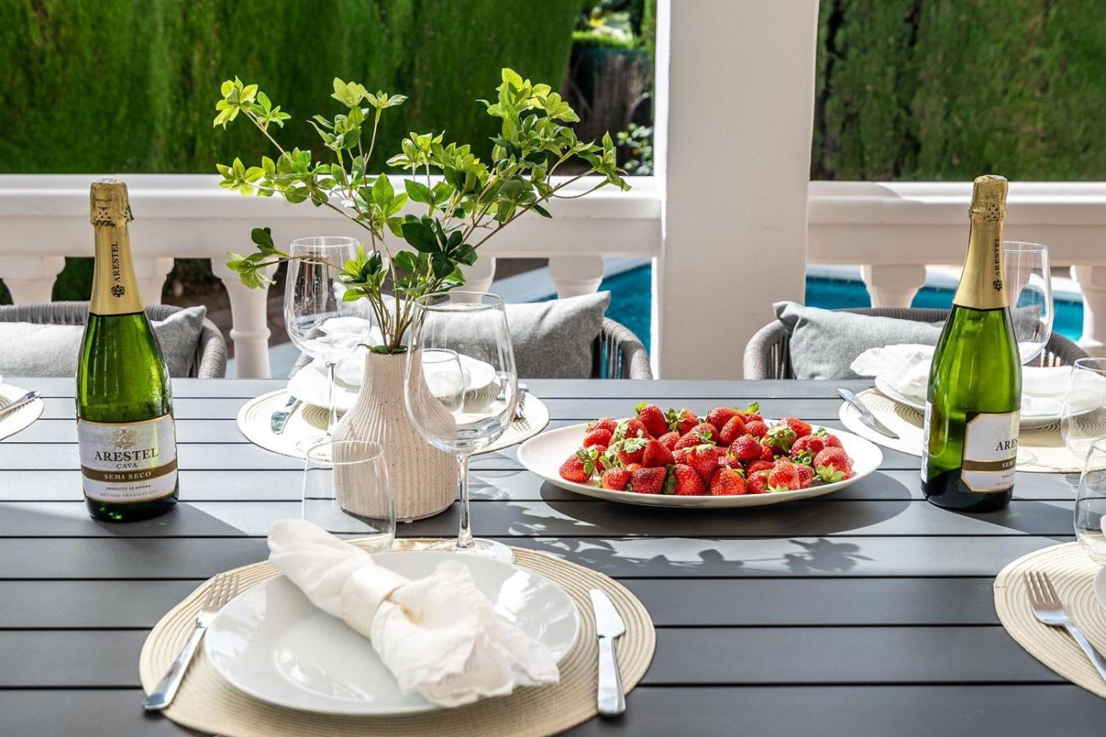 4 Bedroom In Location - Heating Pool * Marbella