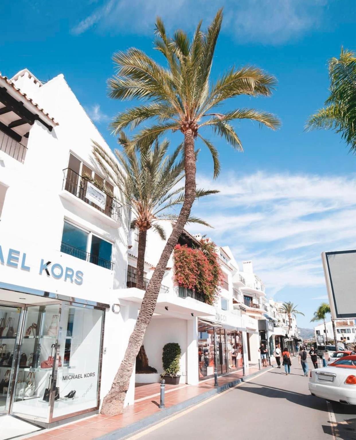4 Bedroom In Location - Heating Pool Marbella