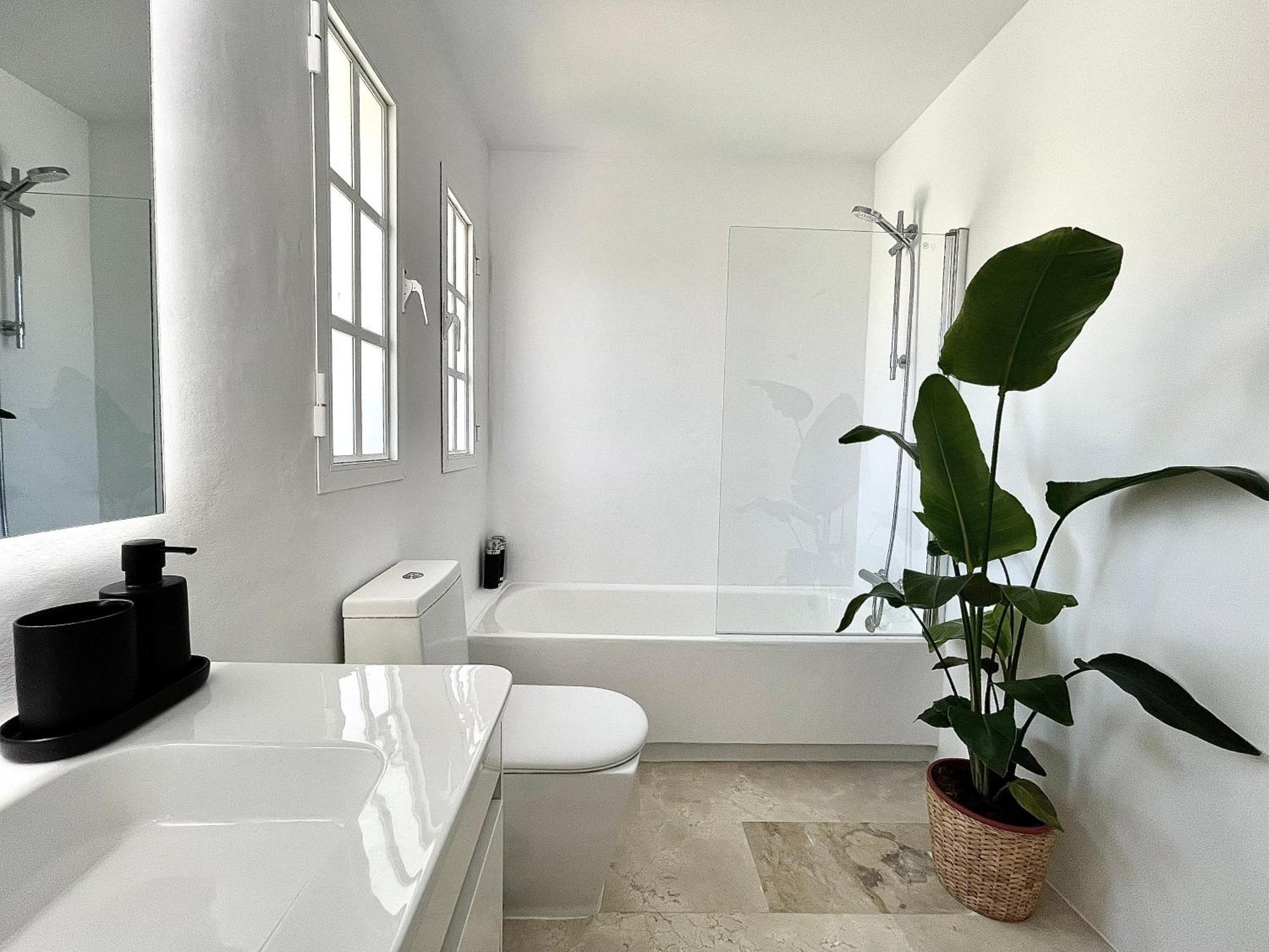 Villa 4 Bedroom In Location - Heating Pool *