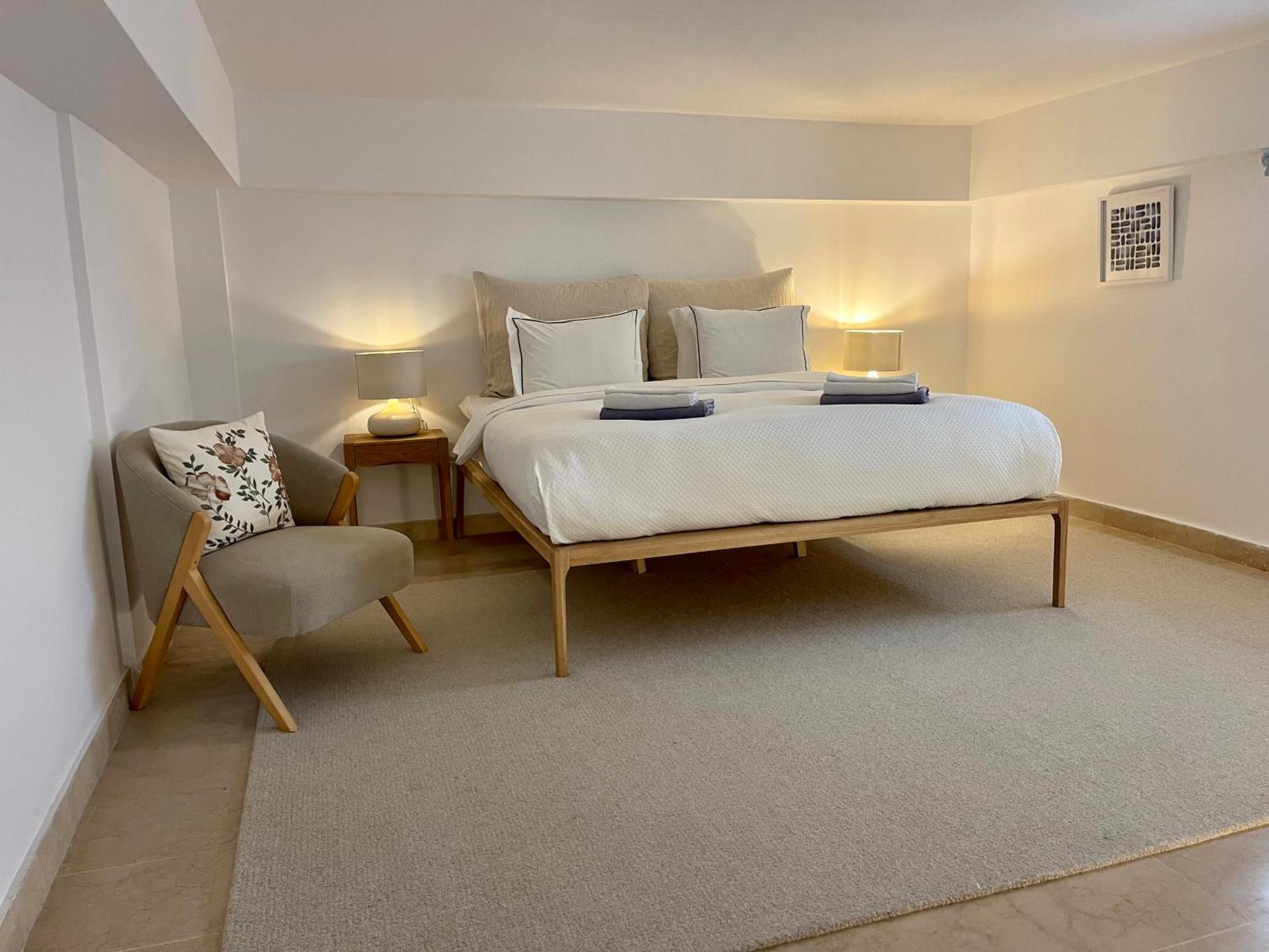4 Bedroom In Location - Heating Pool