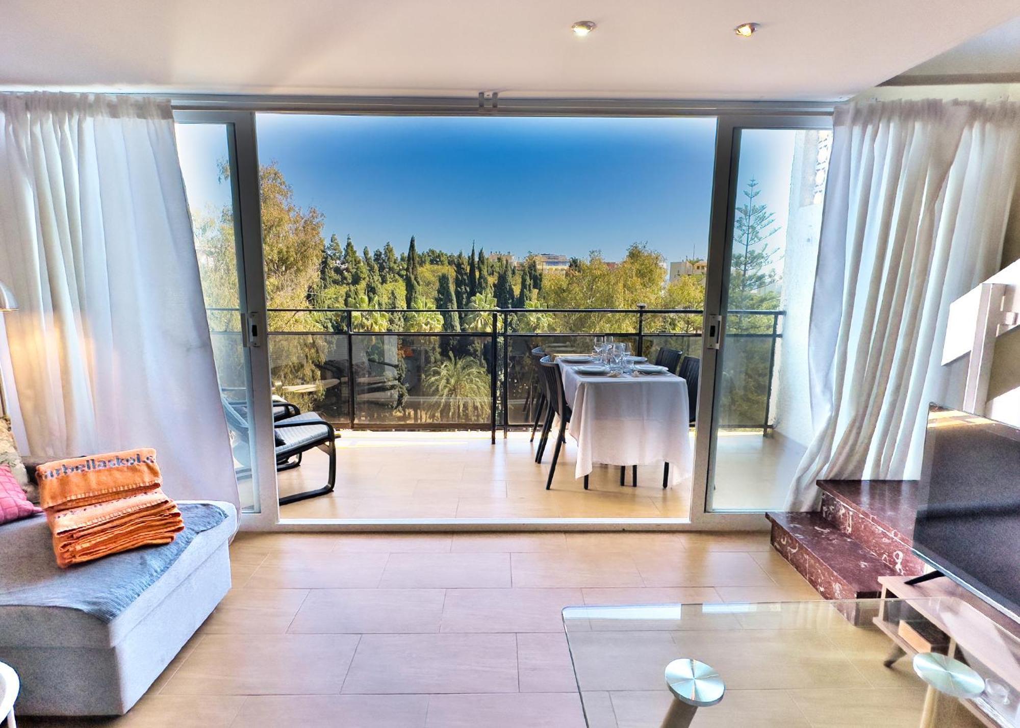 Skol 412. Renovated Two Bedrooms Duplex With Sea View. *