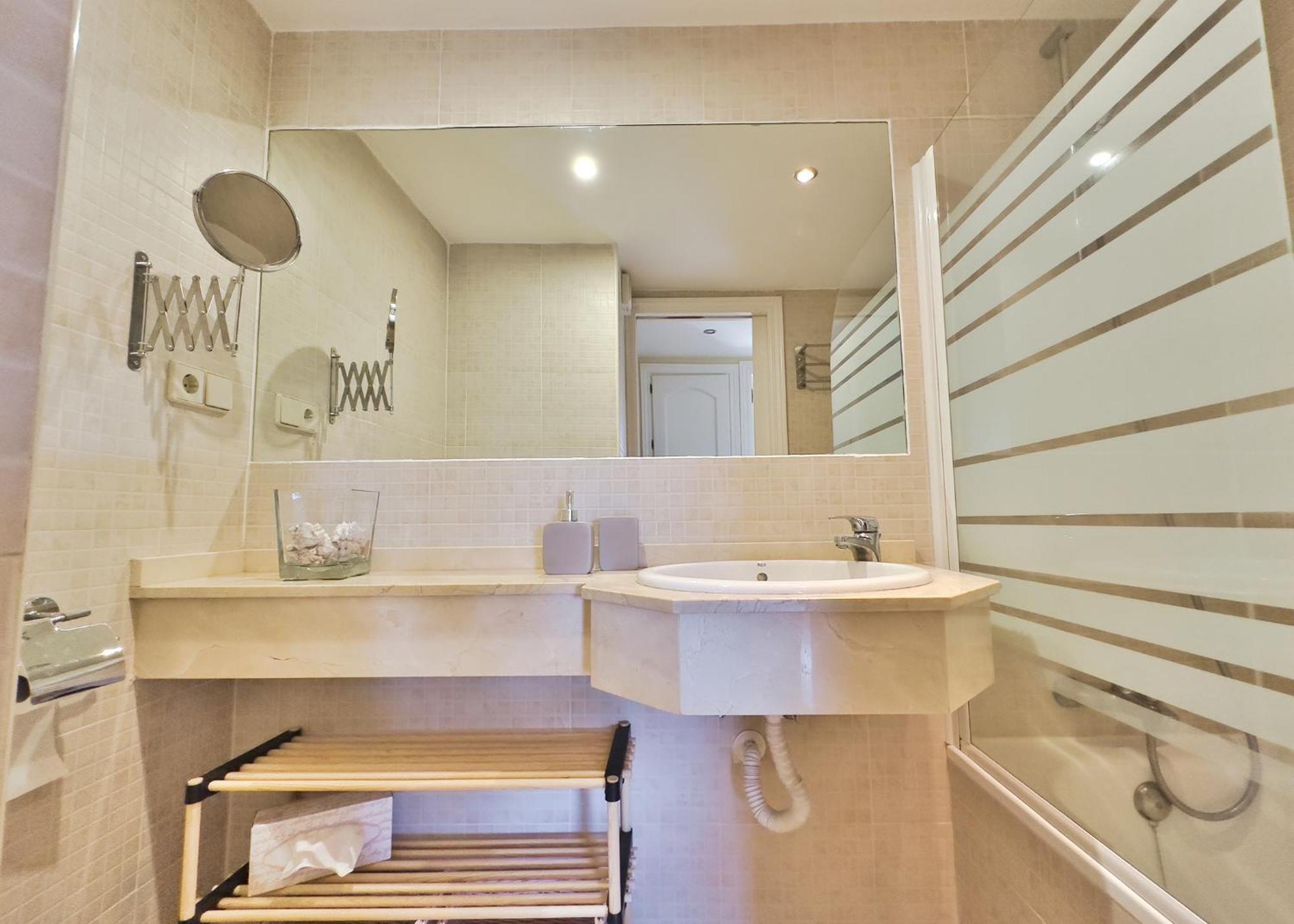 Apartment Skol 412. Renovated Two Bedrooms Duplex With Sea View. Marbella