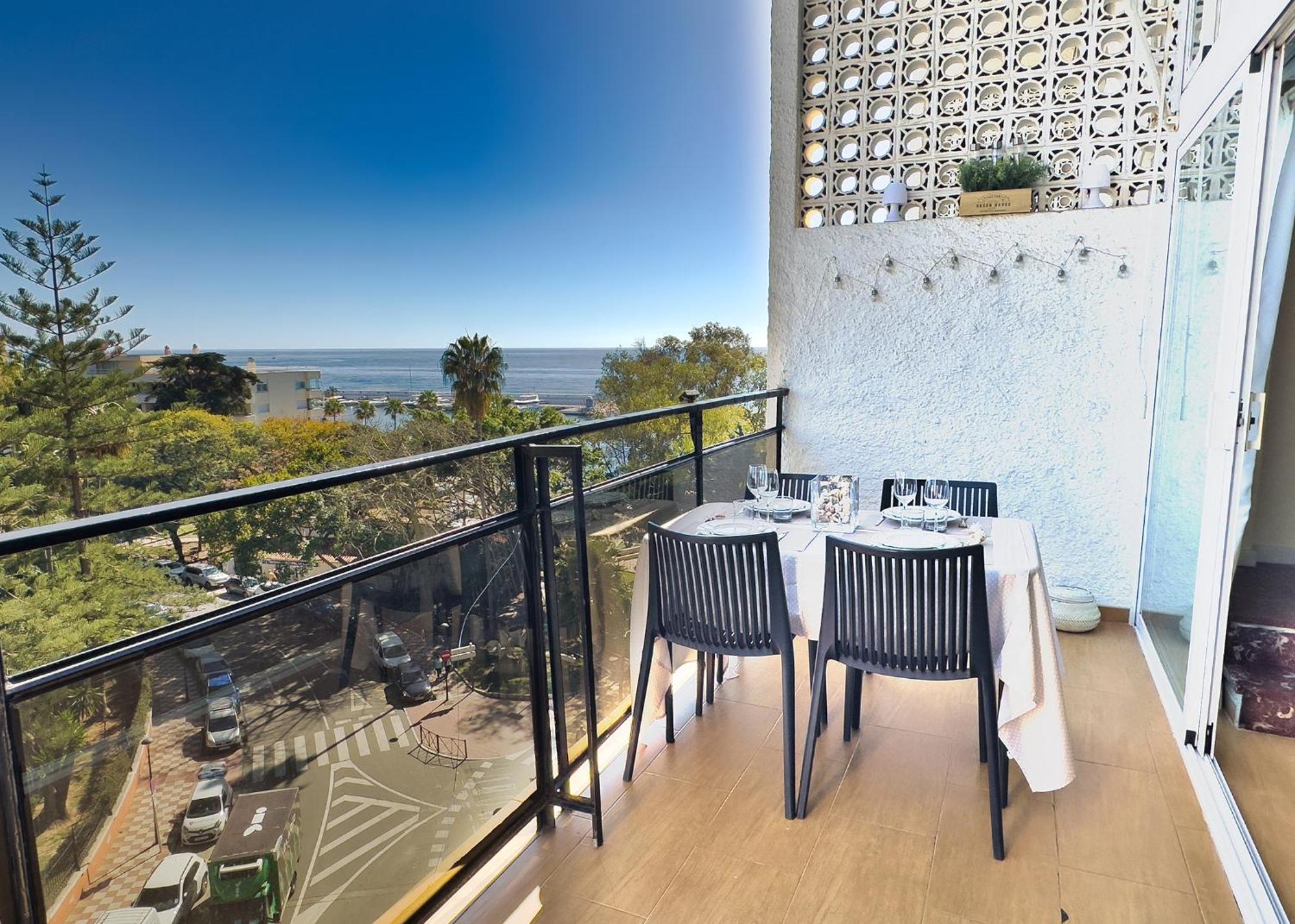 Skol 412. Renovated Two Bedrooms Duplex With Sea View. Apartment *