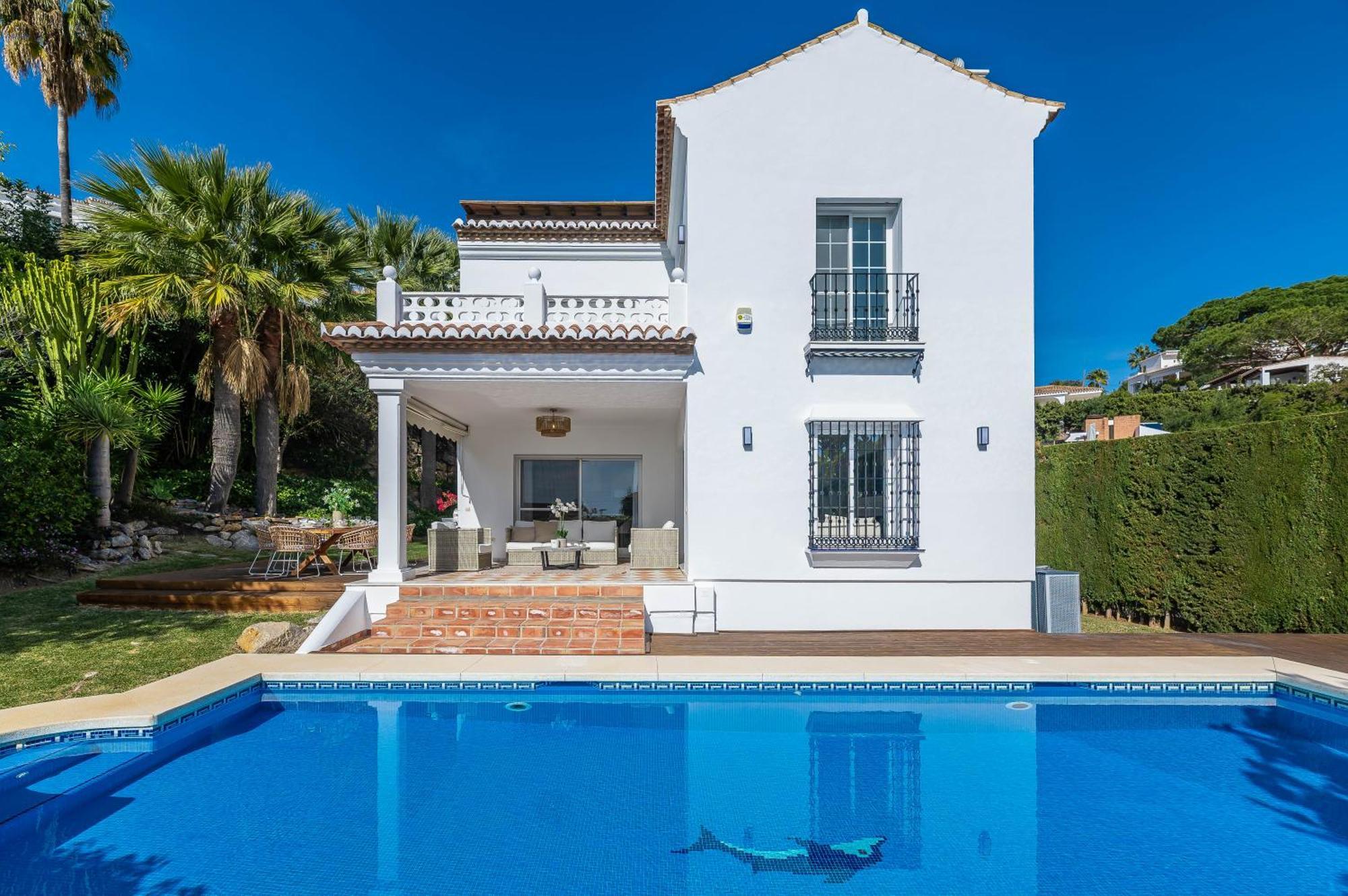 Vacation I Nadal, Private Pool, Lush Garden, Beaches At Your Doorstep Marbella