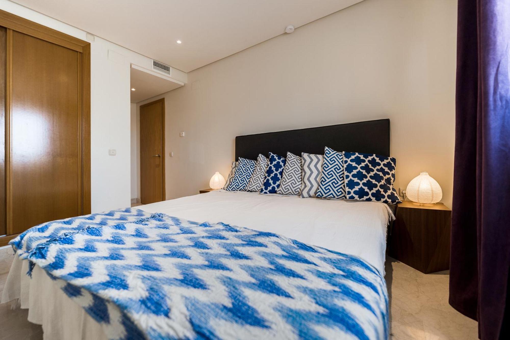 Atico De 4b/4d Mimosas De Banus Marbella