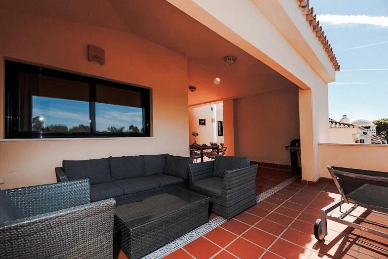 Atico De 4b/4d Mimosas De Banus Apartment