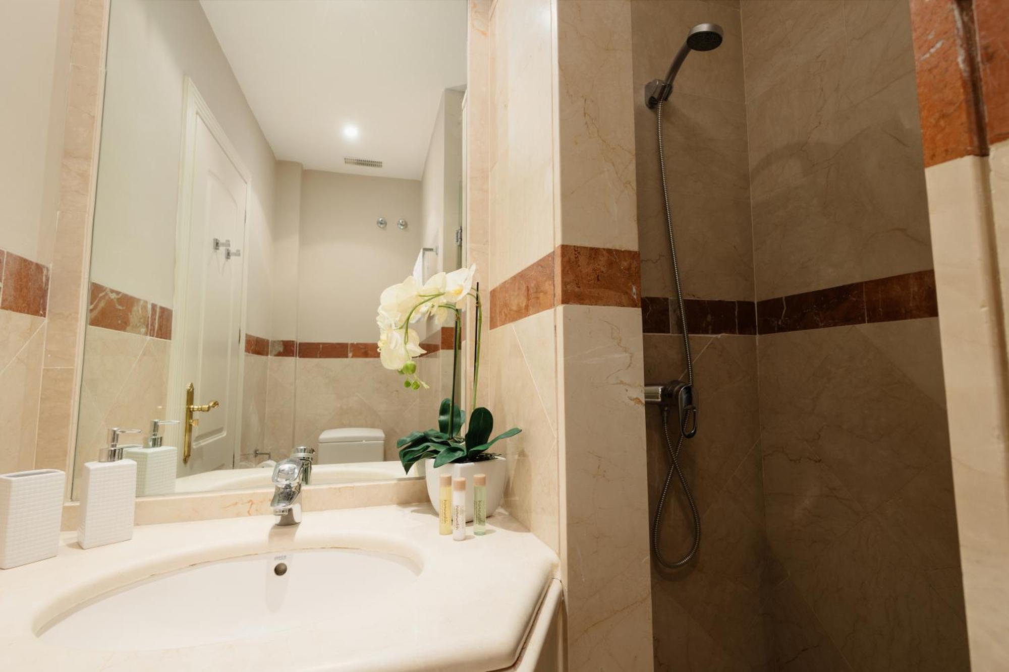Dream Experience In Elviria: Luxury Property Close To Beaches, Restaurants And Golf Courses * Marbella