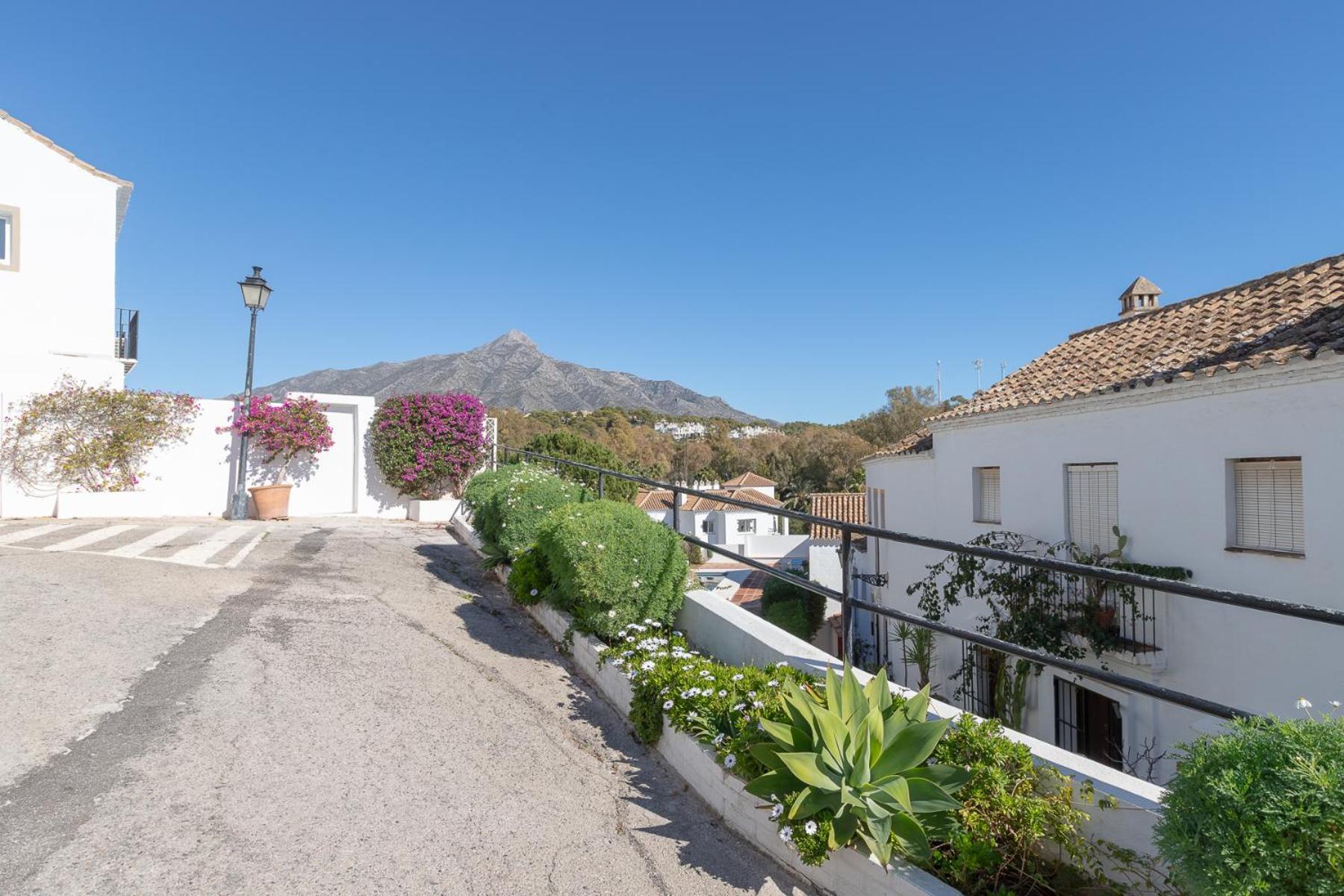 Encantadora Casita Estilo Andaluz
