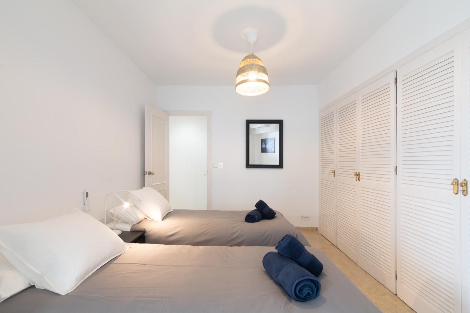 Large Del Mar Apartment