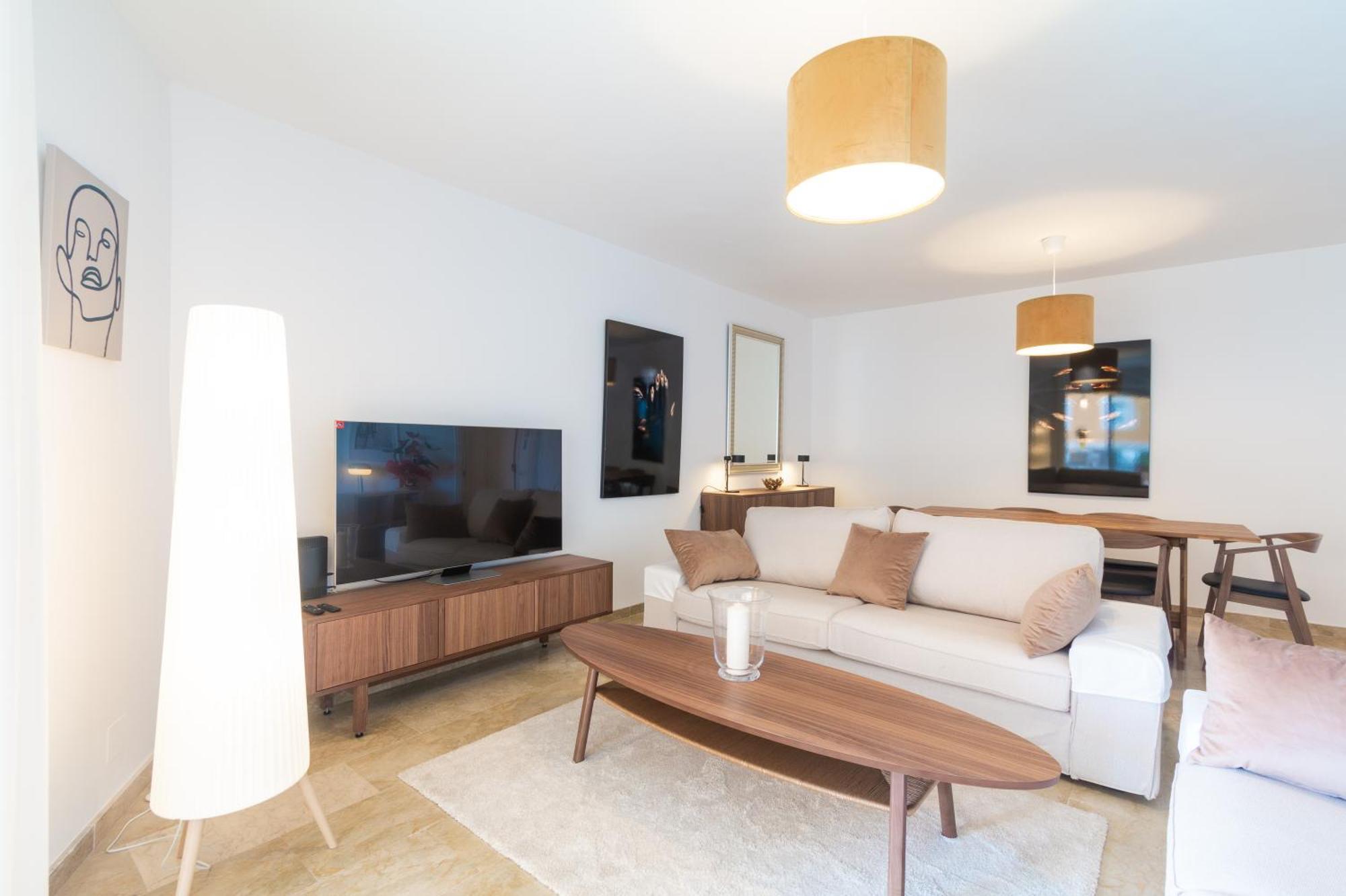 Apartment Large Del Mar Marbella