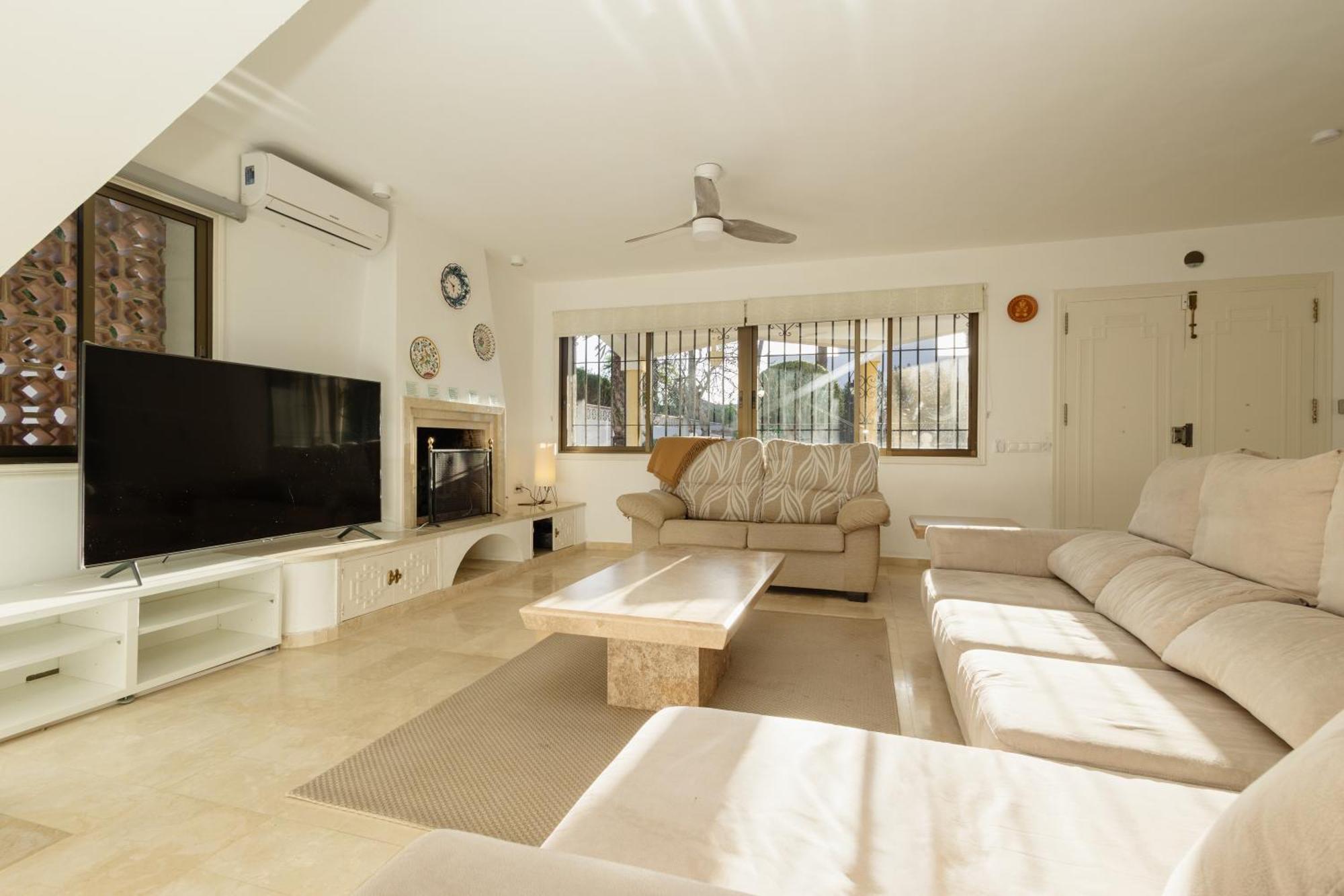 Spacious House With Pool, Garden And Solarium In Las Chapas, Marbella Villa Marbella