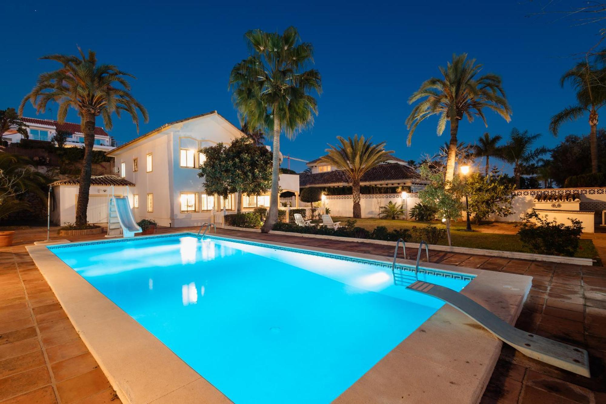 Spacious House With Pool, Garden And Solarium In Las Chapas, Marbella * Marbella