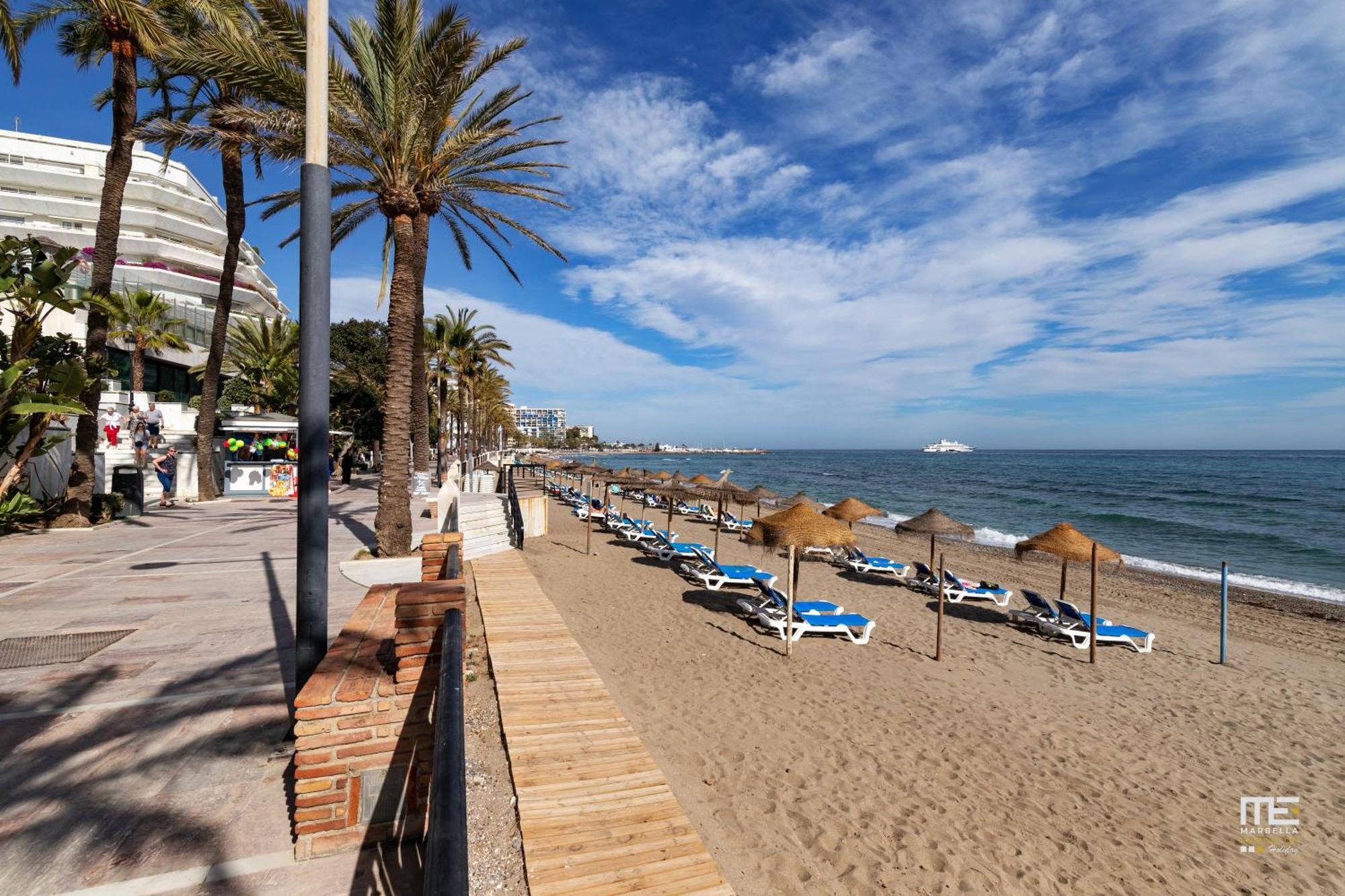 Holiday home Town House 3 Beds In The Center Of *