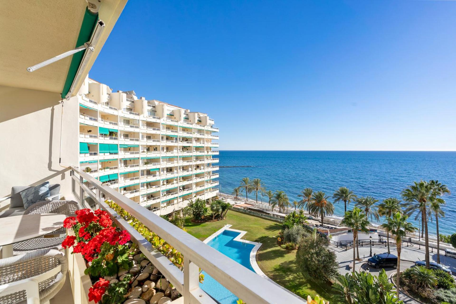 Apartamento Front With Pool Marbella