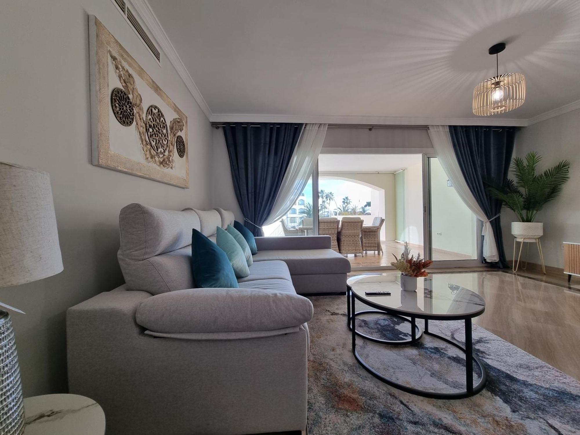 Luxury Hacienda With Sea Views Marbella