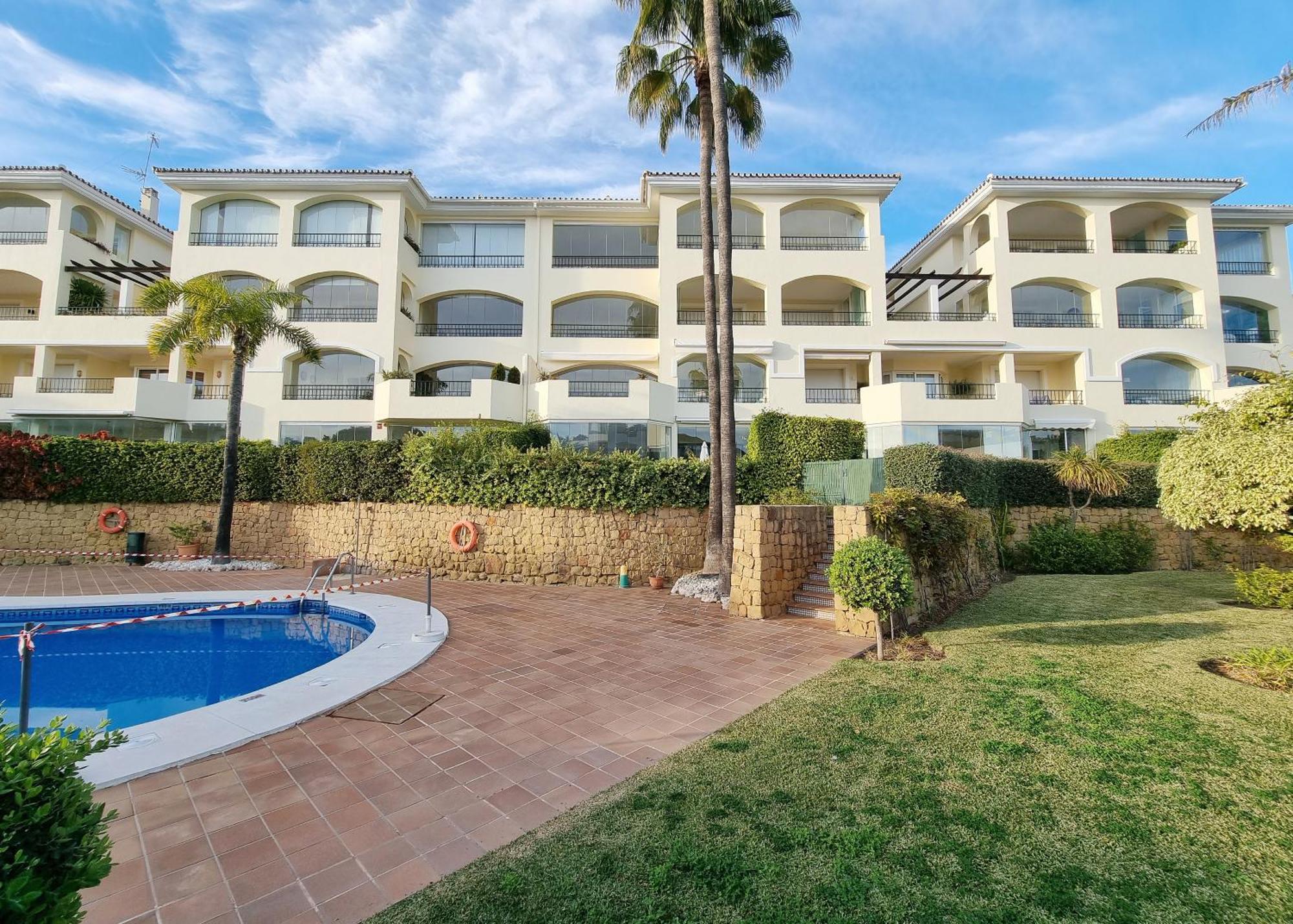 Luxury Hacienda With Sea Views Apartment Marbella