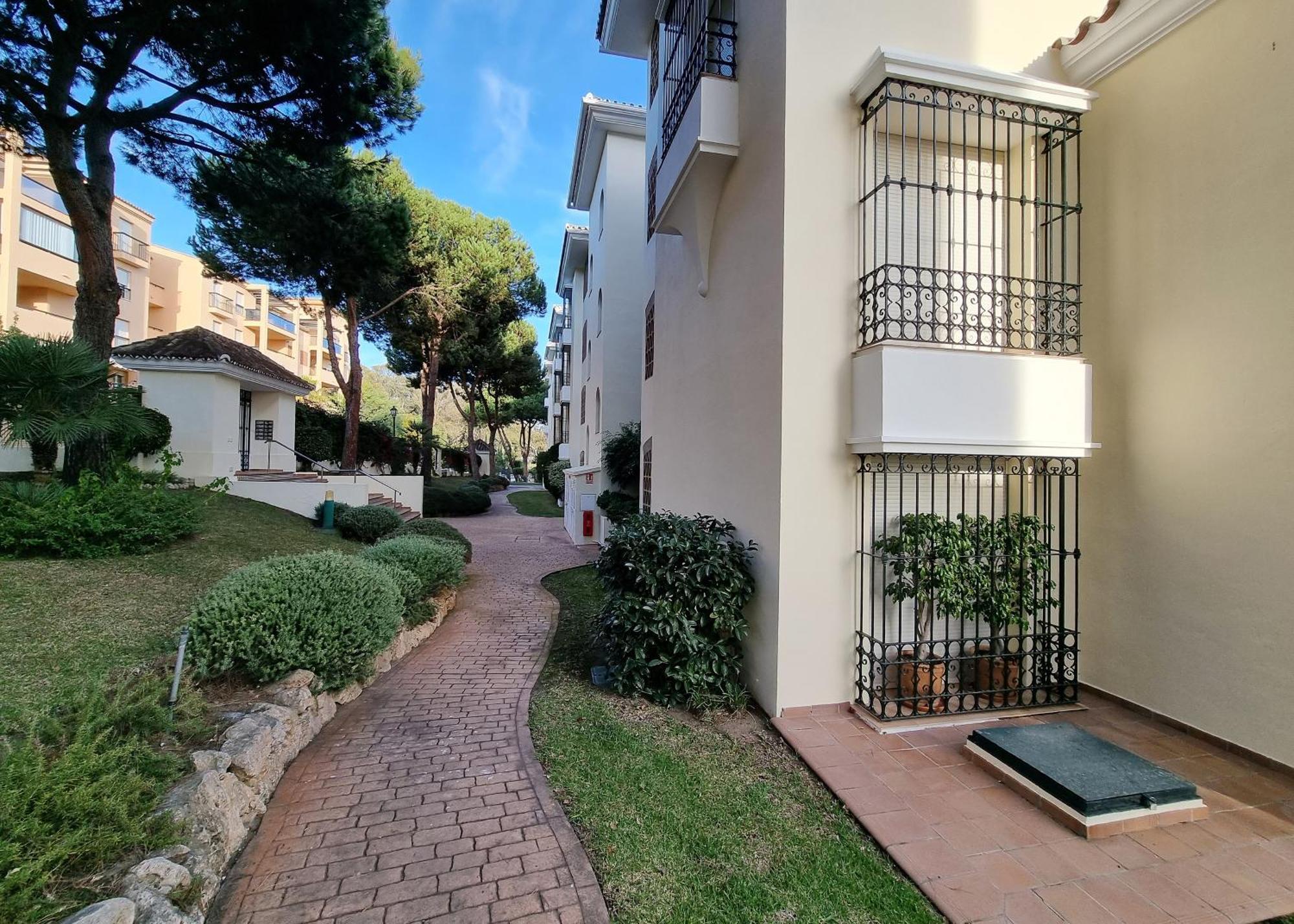 Luxury Hacienda With Sea Views Apartment Marbella