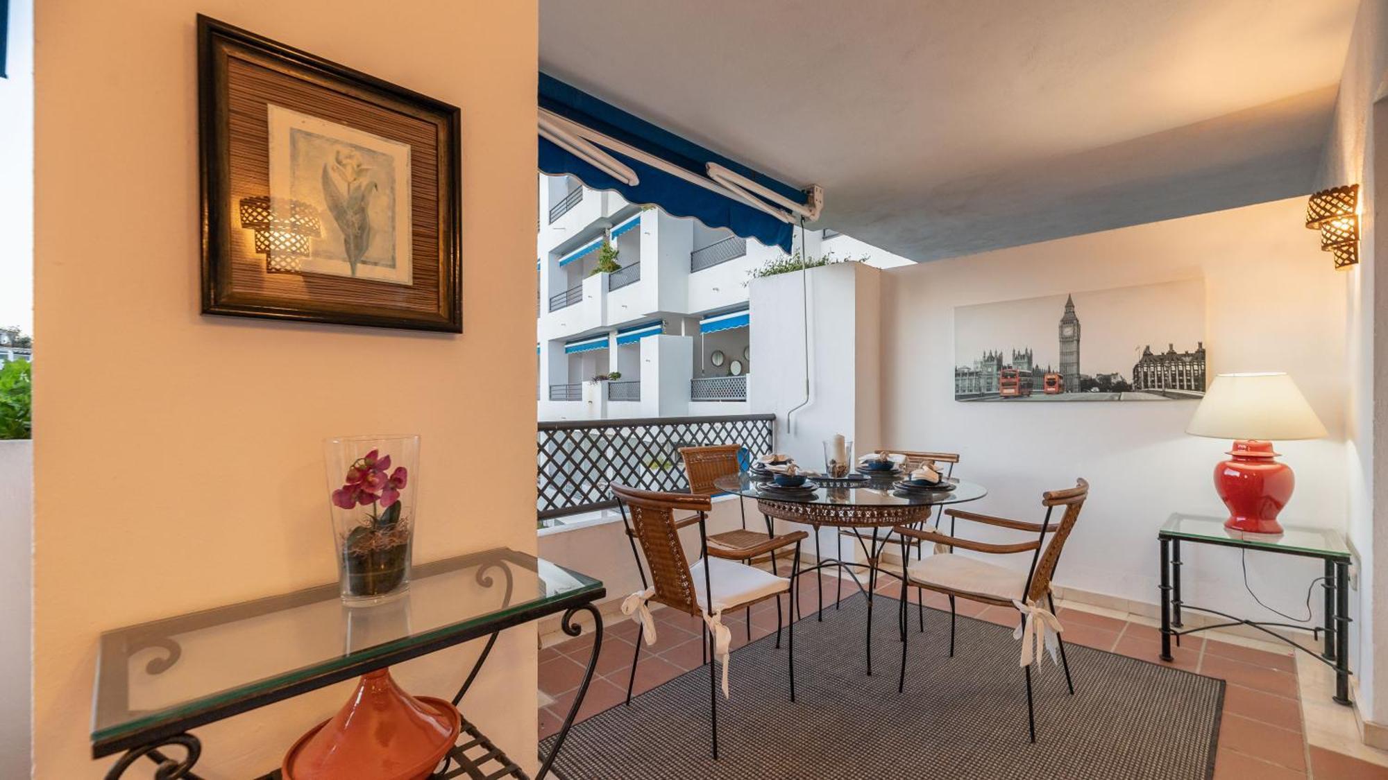 Urban Exclusivity At Puerto Banus *