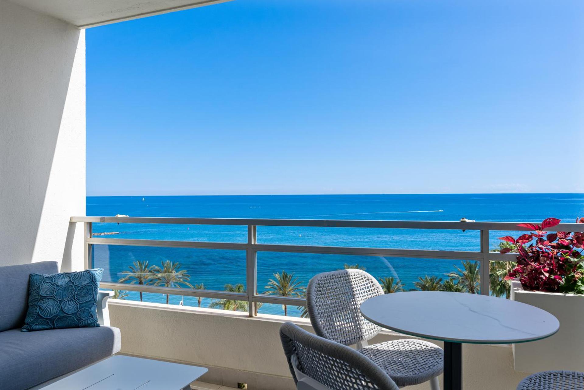 Apartamento Front With Pool Marbella