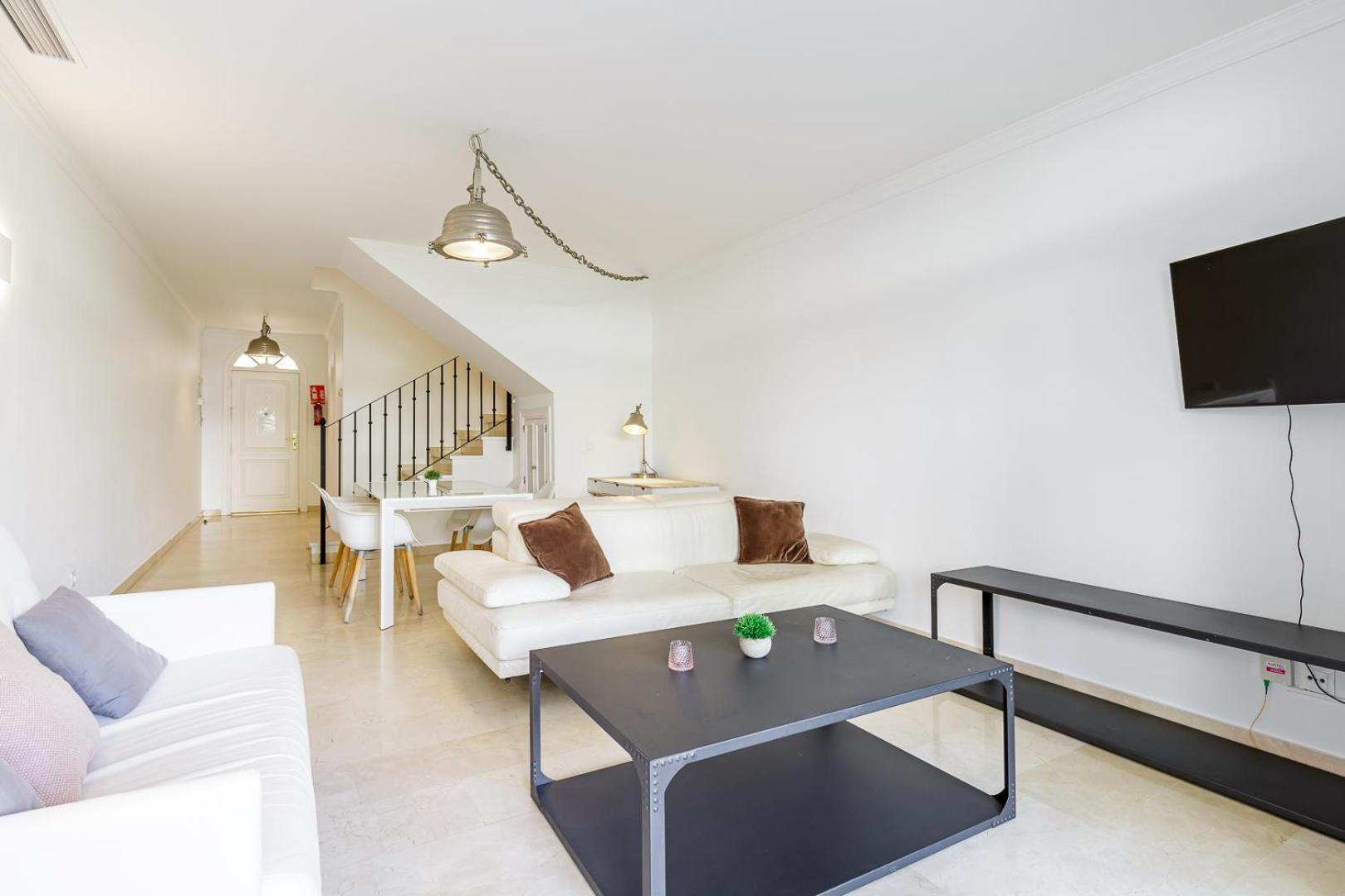 Spacious 2 Bed Duplex In Aloha Gardens Close To Puerto Banus Apartment *