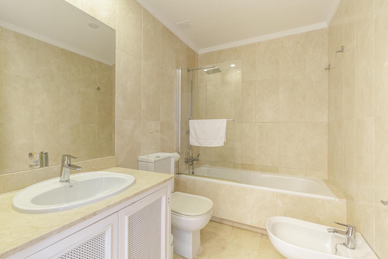 Spacious 2 Bed Duplex In Aloha Gardens Close To Puerto Banus * Marbella
