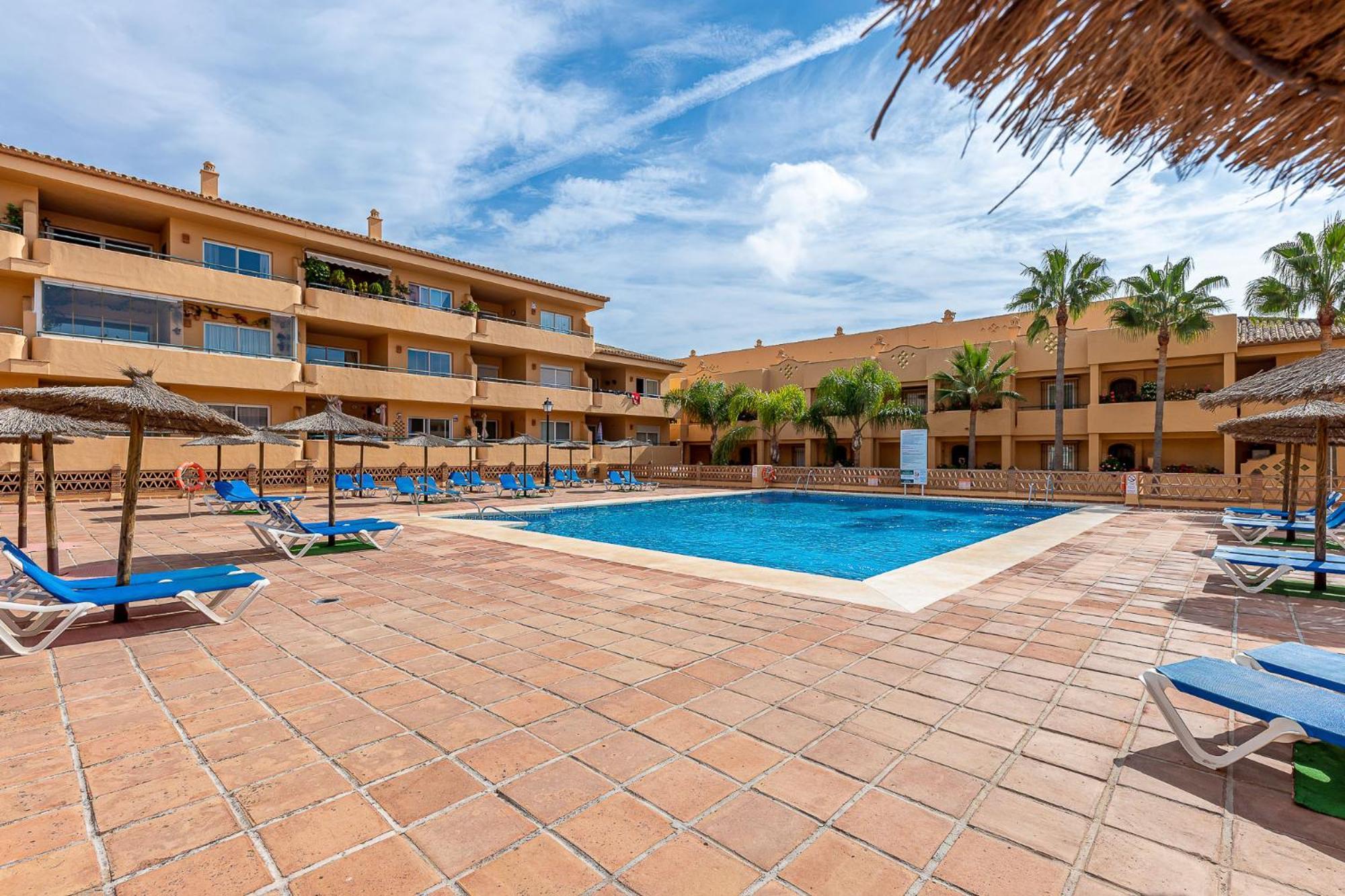 Casa Joy Elviria, Ibiza Style With 70 Sqm Terrace Appartement
