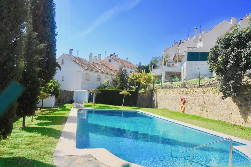 Luxury Townhouse Capricho Golden Mile *