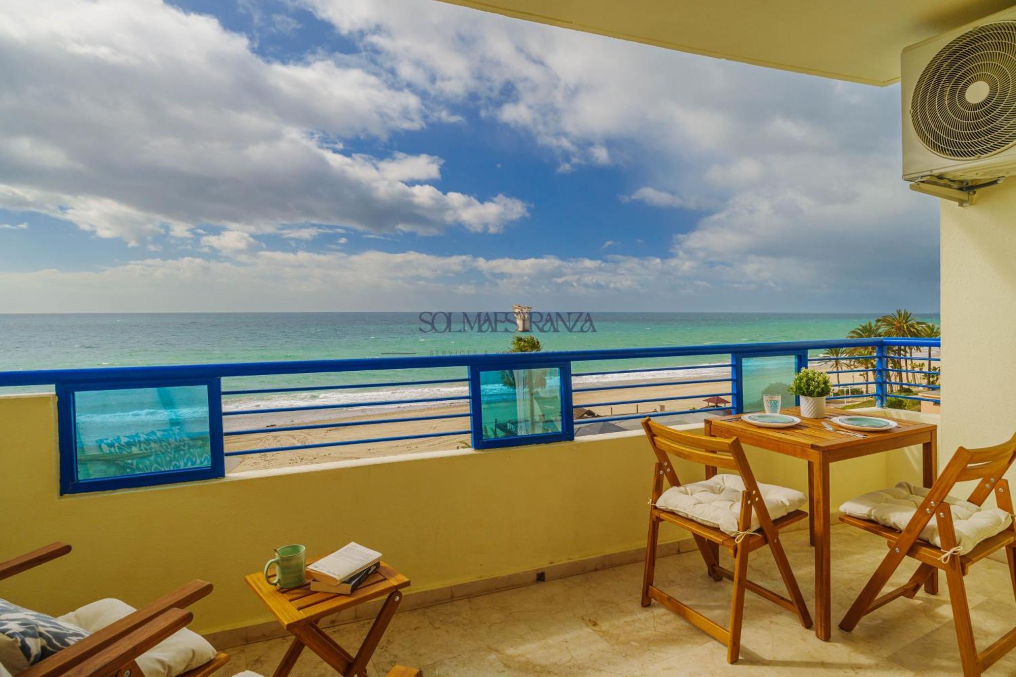 Front View By Sol Maestranza Apartamento