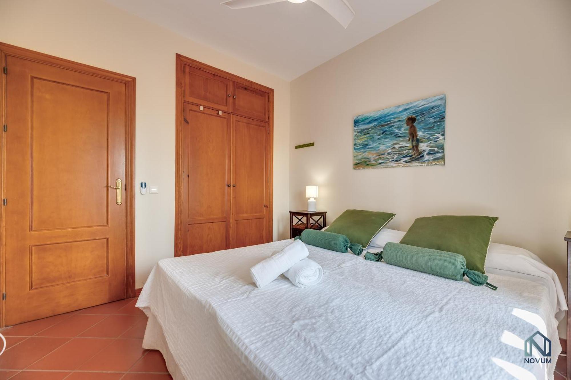 Apartment Dunas De - Beachfront 3 Bed Marbella
