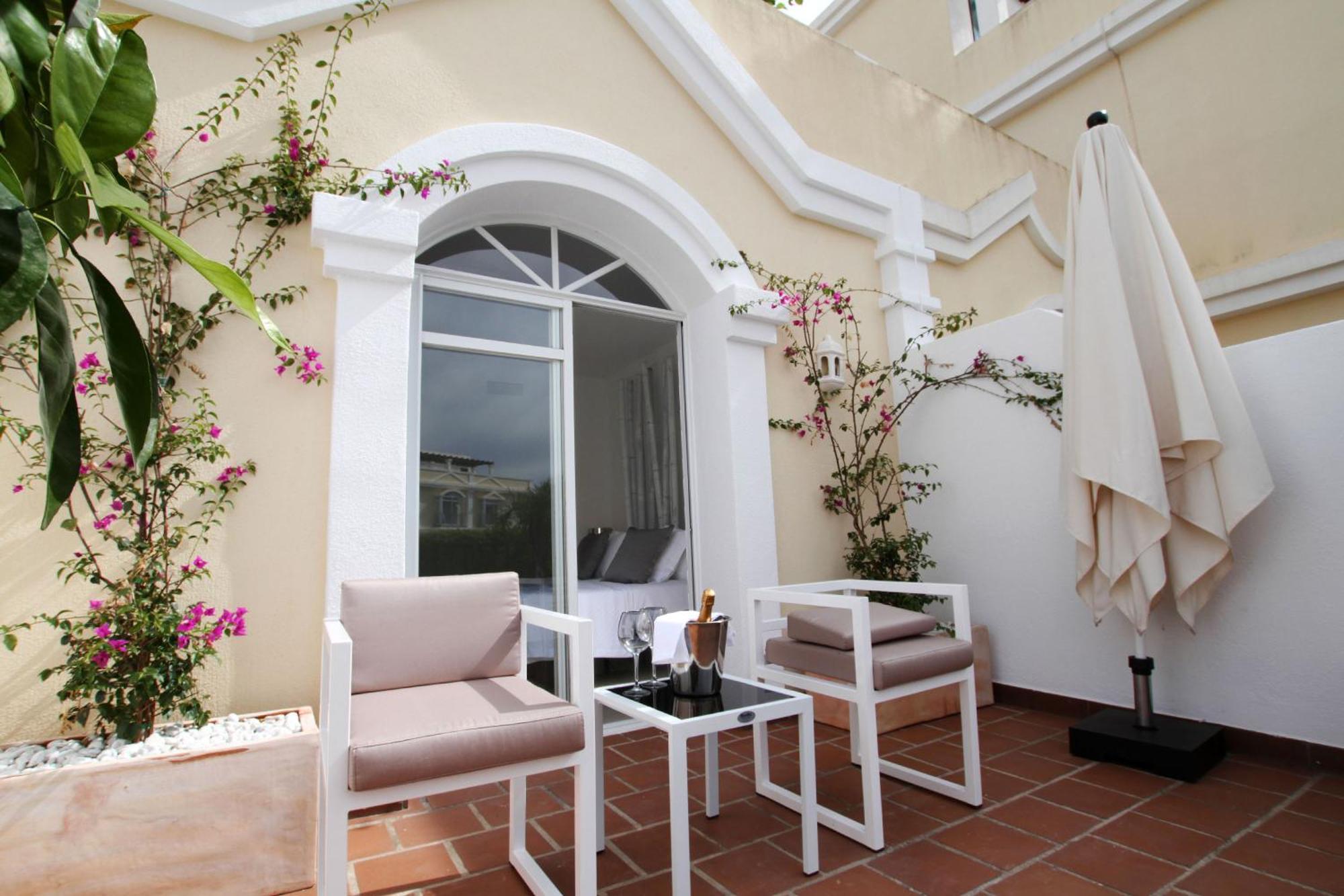 Apartment Spacious 2 Bed Duplex In Aloha Gardens Close To Puerto Banus *