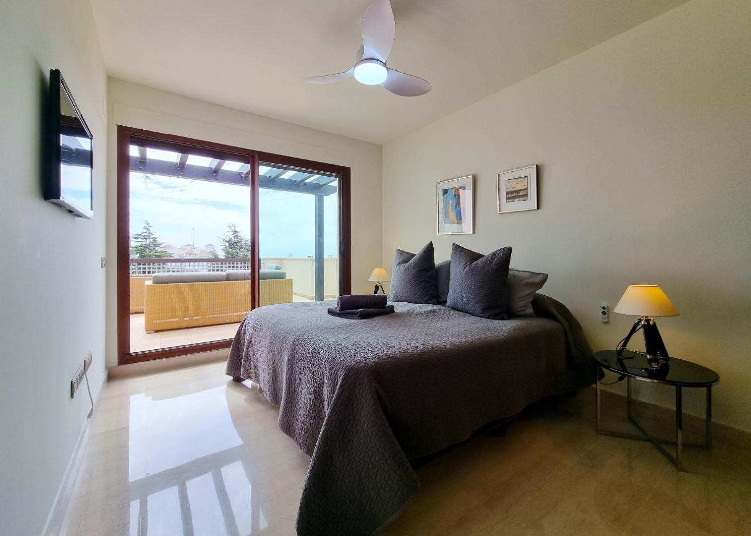 Luxury Penthouse In Medina Banus Apartamento *