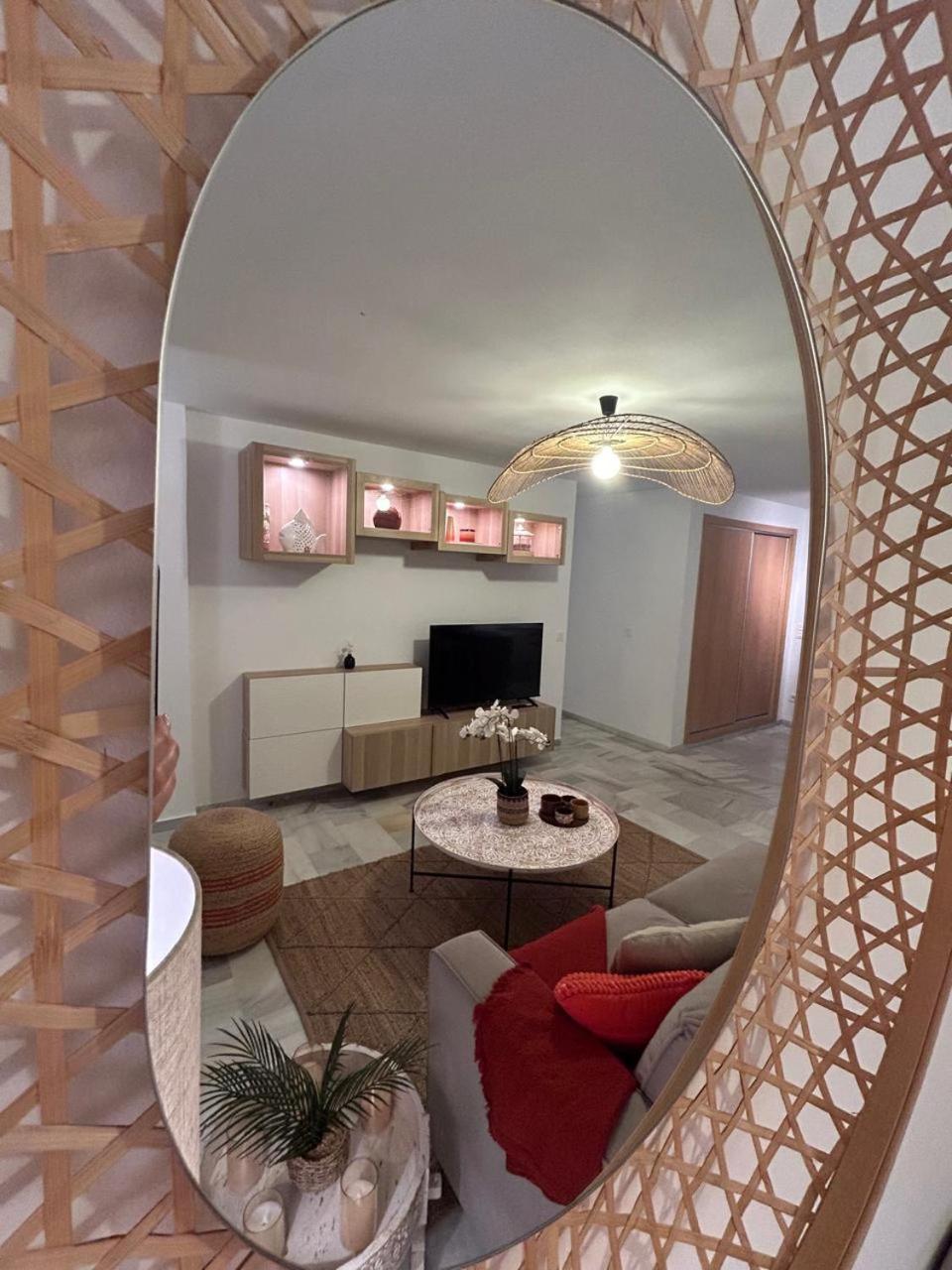 Nomad Milos Y Bali * Marbella
