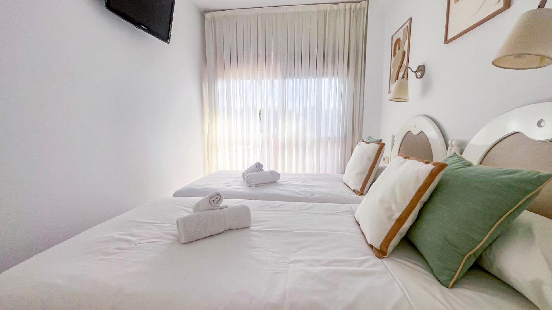 Oleholidays 903 Romana Playa Junto Al Mar Apartment *