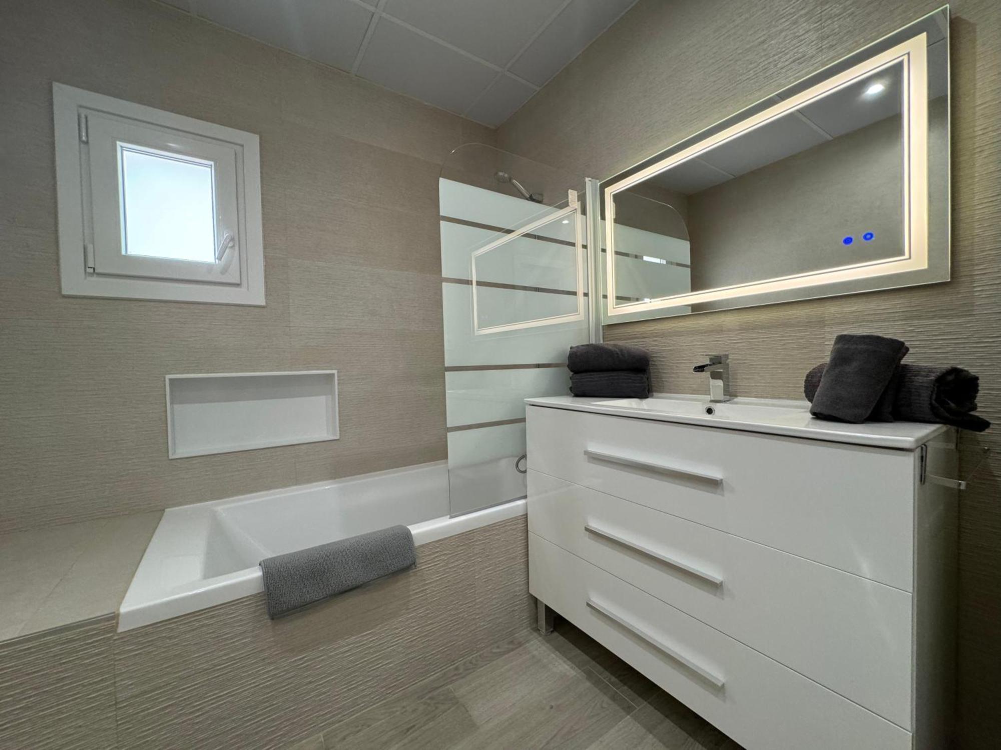 Banus Harbour Apartment Marbella