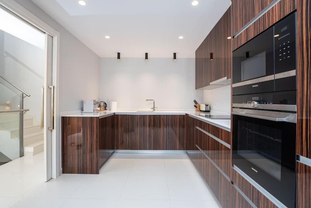 Apartment Puente Premium Rooftop & Garden
