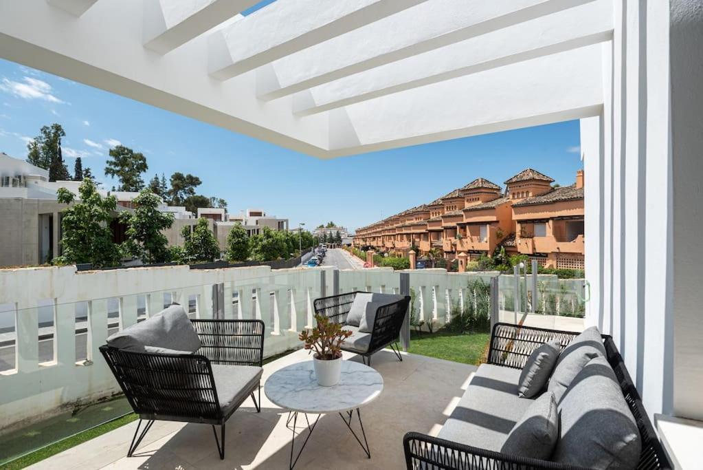 Puente Premium Rooftop & Garden