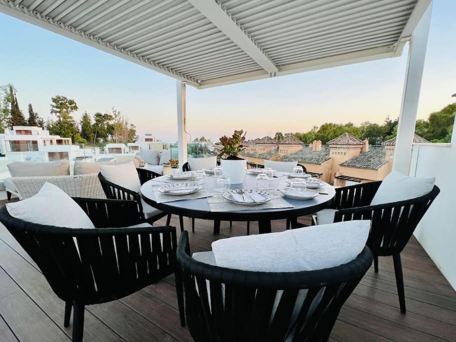 Puente Premium Rooftop & Garden Apartment