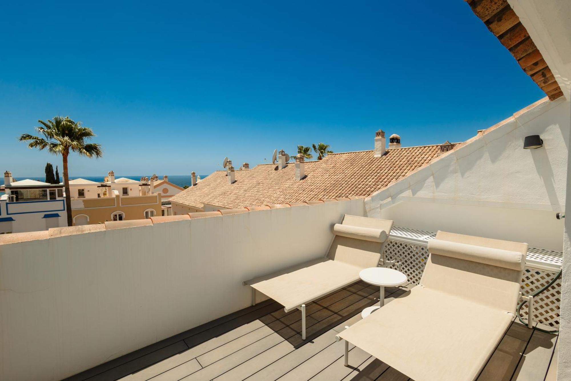 Ferienhaus Townhouse In First Line Beach, Bahia De Marbella,