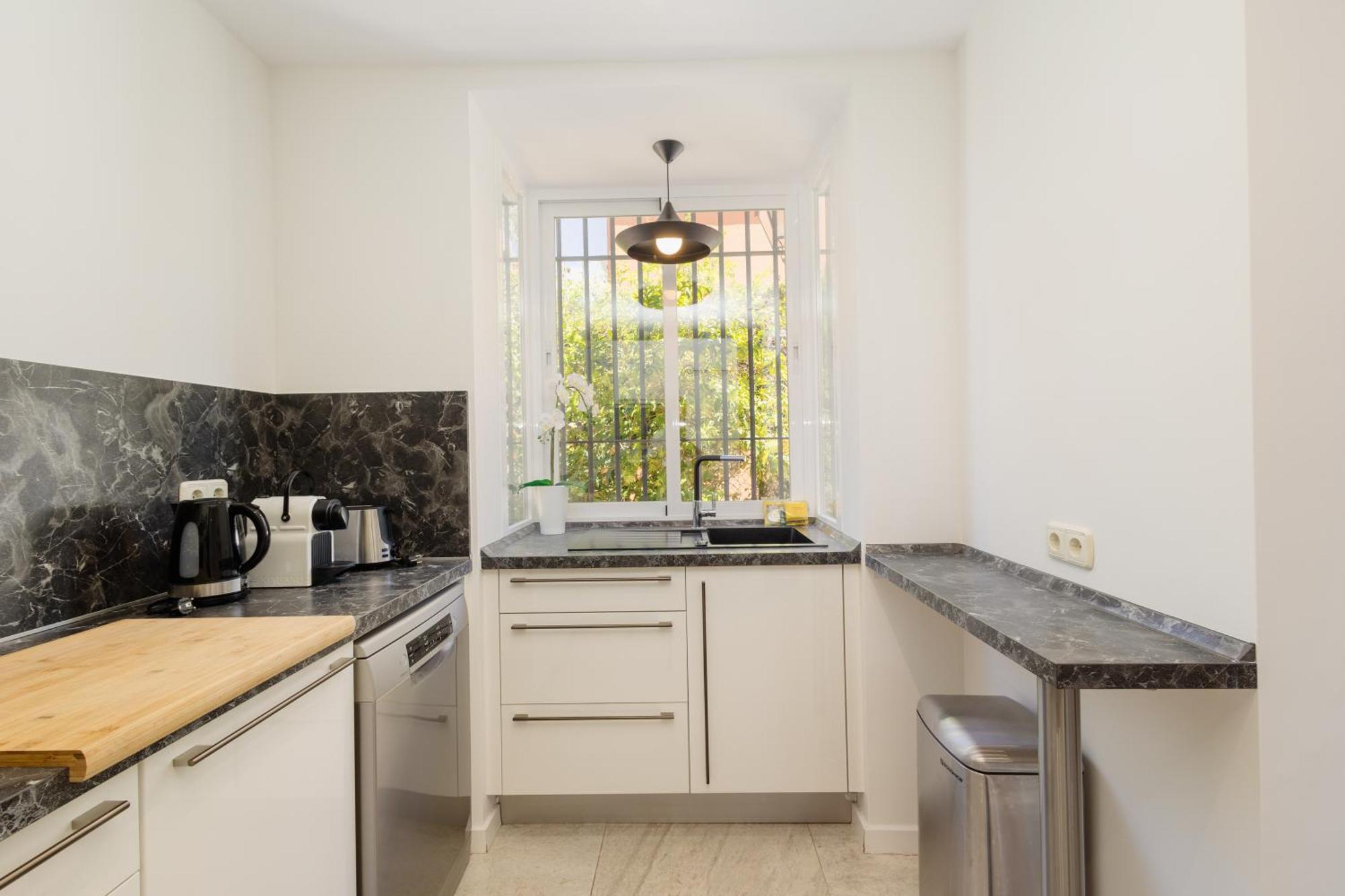 Townhouse In First Line Beach, Bahia De Marbella, *