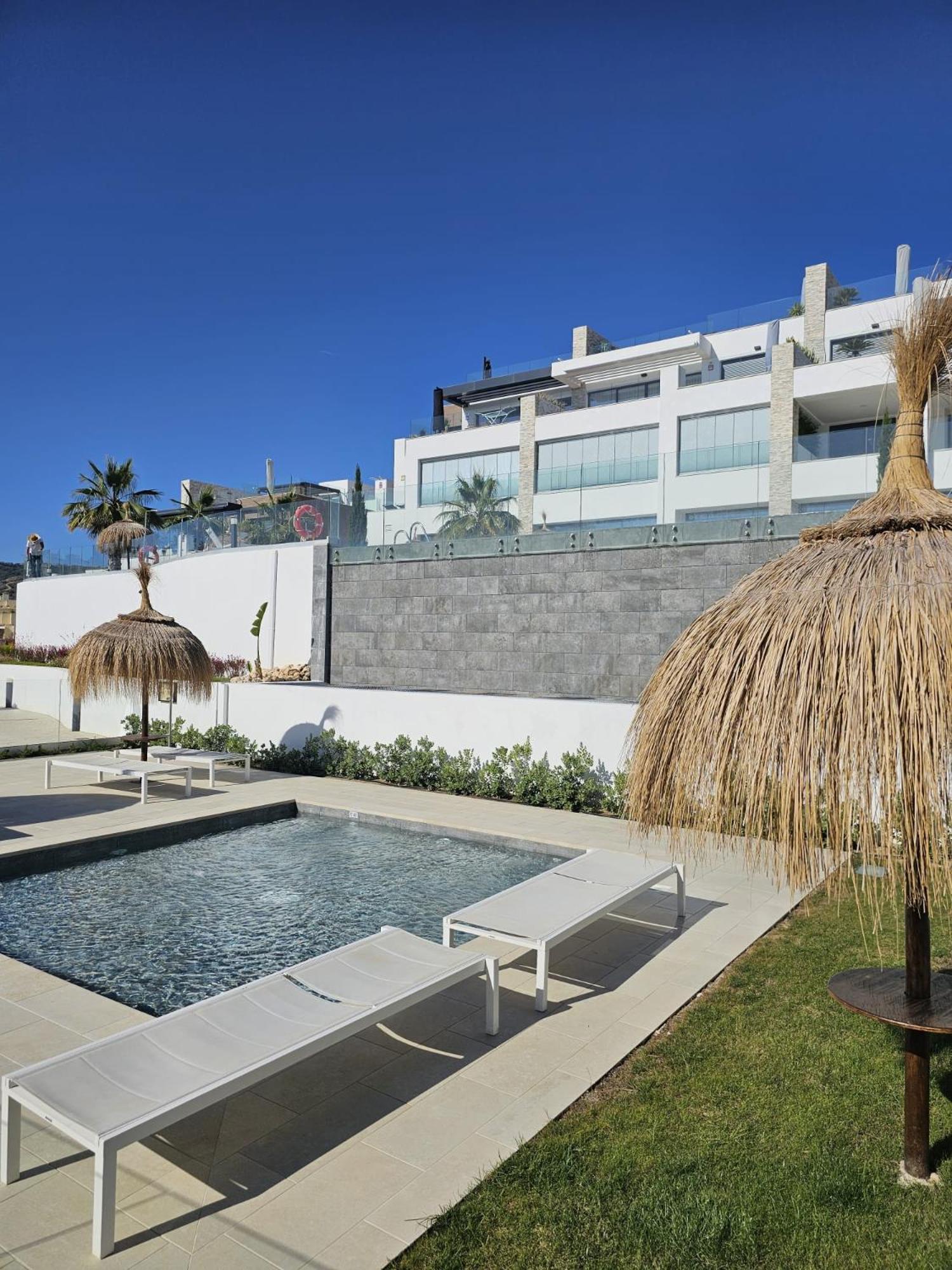 Luxury Blue Maritimo 2 Bedrooms Artola Homes Cabopino *