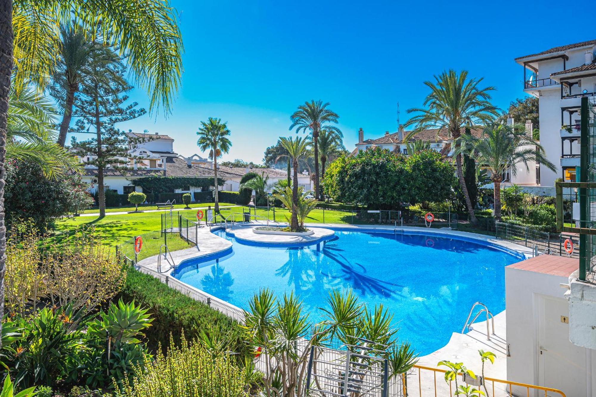 Apartamento En Milla De Oro A 5 Min Andando De La Playa