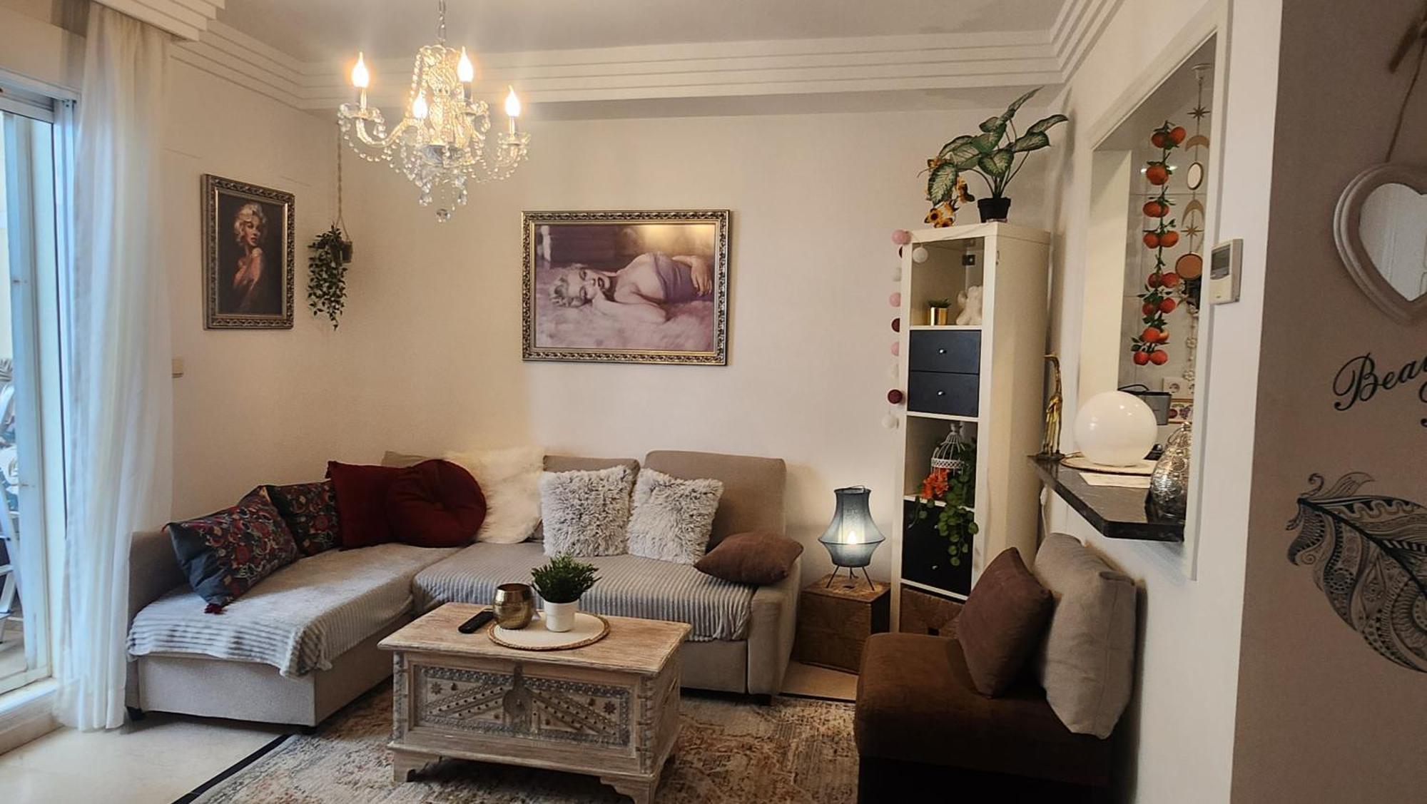 First Line Apartment *