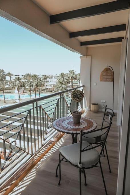 Apartment Residencial Lorcrimar *